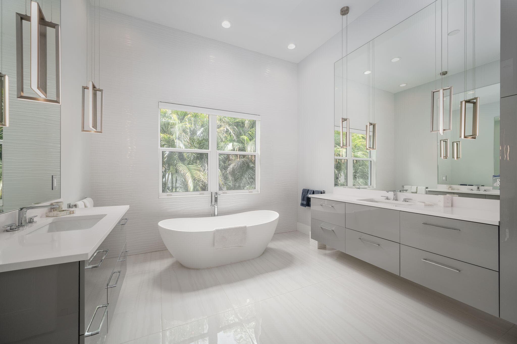 3937 Indian River Drive E, Vero Beach, FL 32963 24