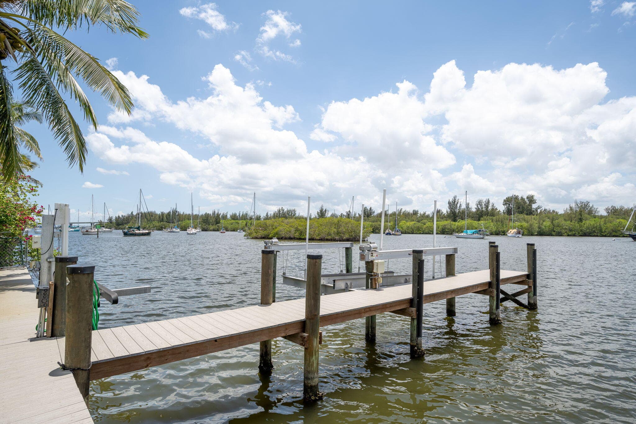 3937 Indian River Drive E, Vero Beach, FL 32963 35