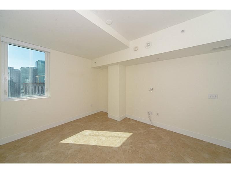 253 NE 2nd Street 2710, Miami, FL 33132 22