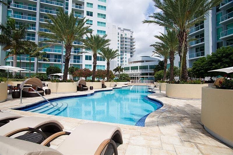 253 NE 2nd Street 2710, Miami, FL 33132 33