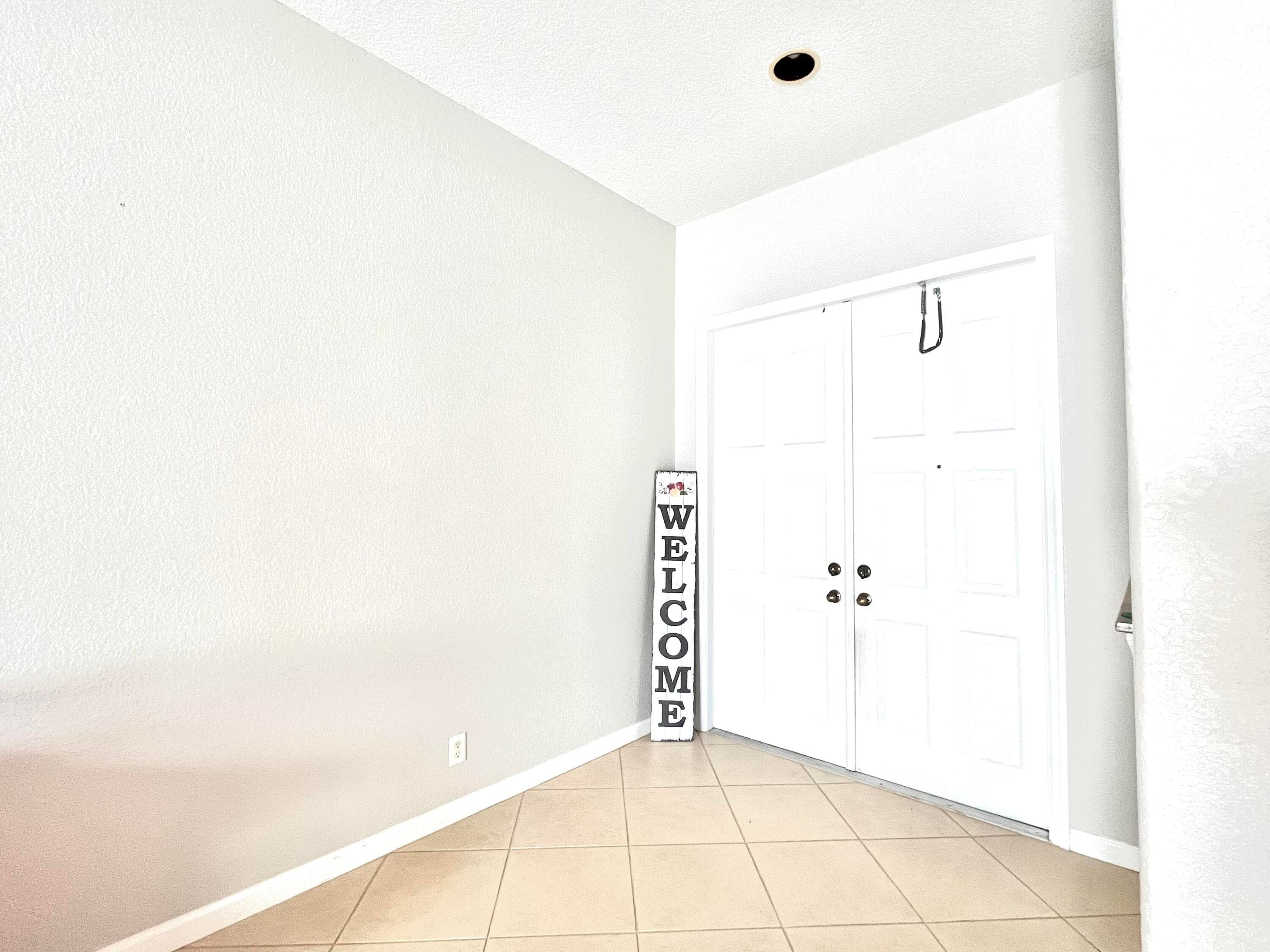 5012 Victoria Circle, West Palm Beach, FL 33409 9