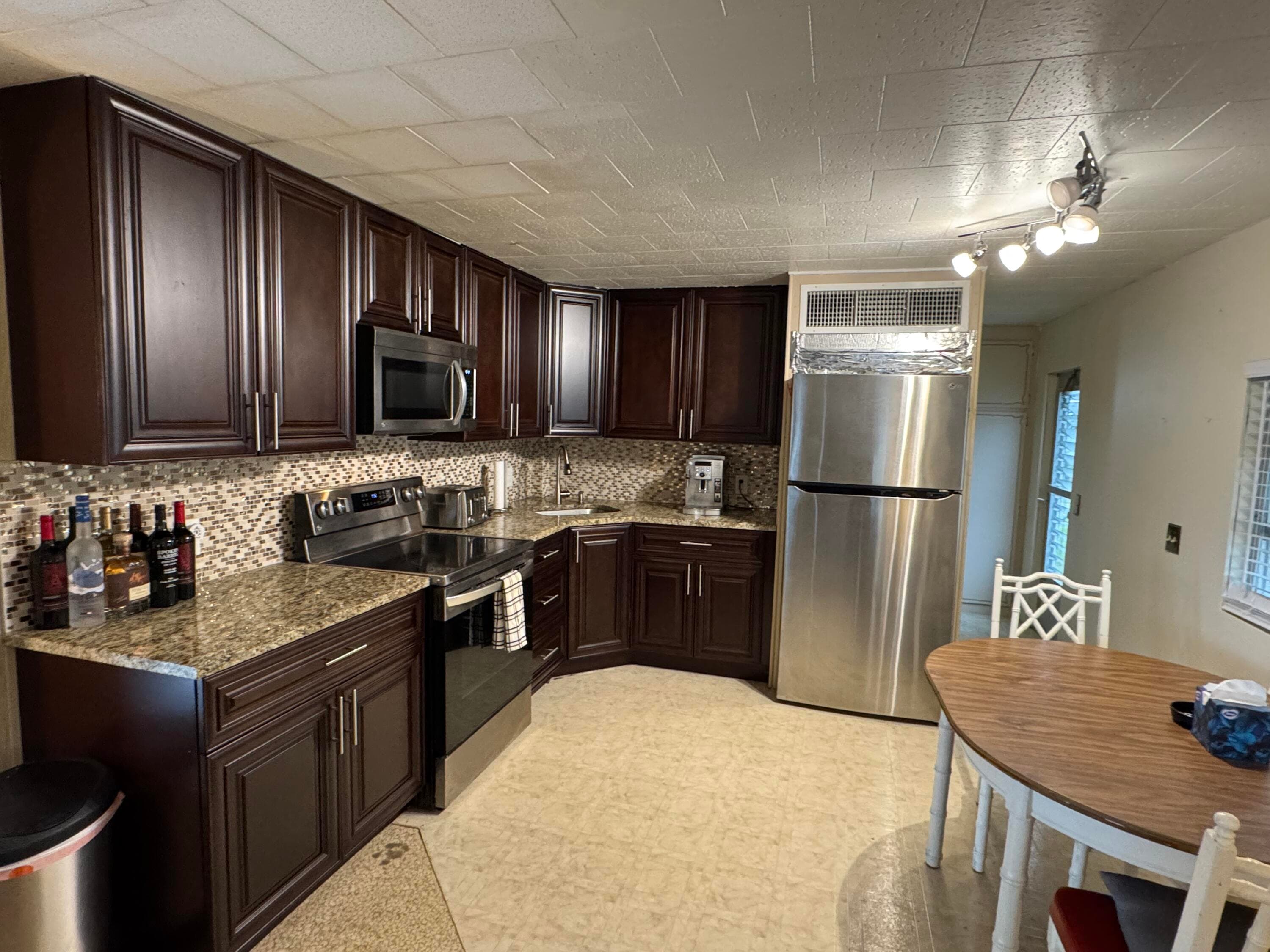 8926 Palm Street, Boynton Beach, FL 33436 4