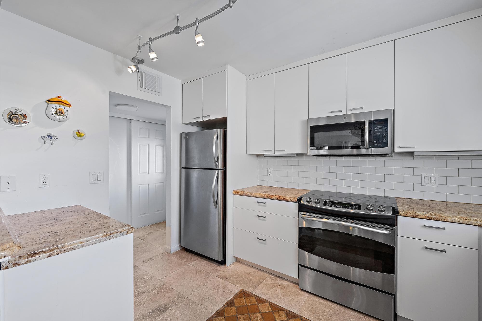 3601 S Ocean Boulevard 601, South Palm Beach, FL 33480 4
