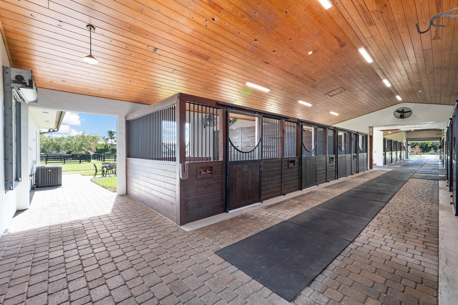 4915 Stables Way, Wellington, FL 33414 13