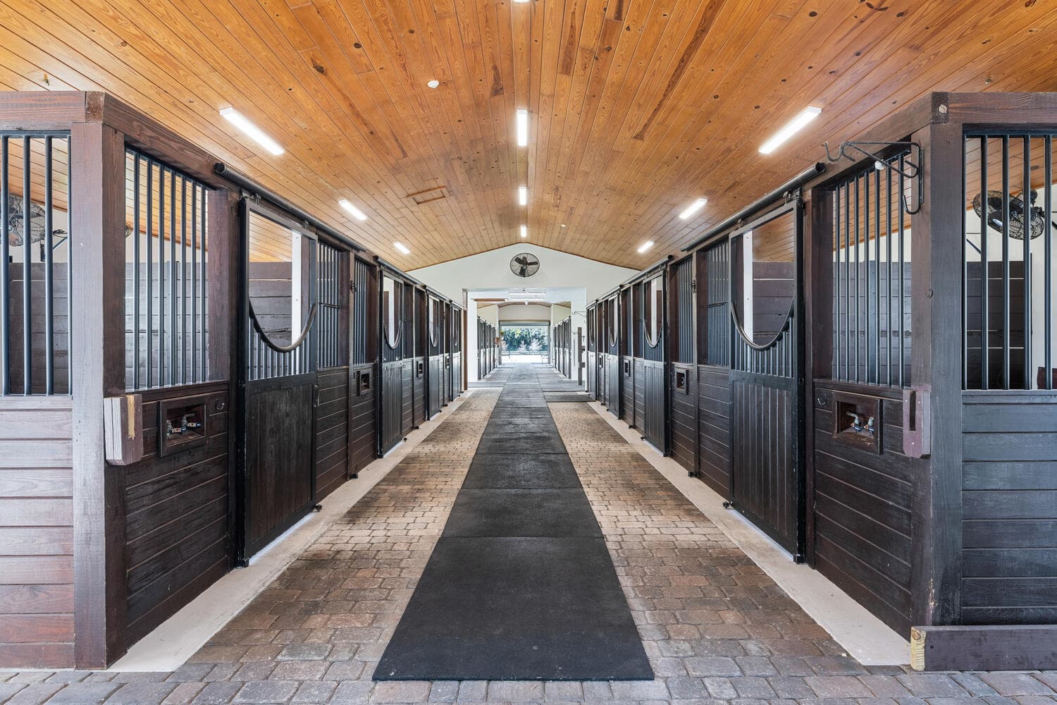 4915 Stables Way, Wellington, FL 33414 16