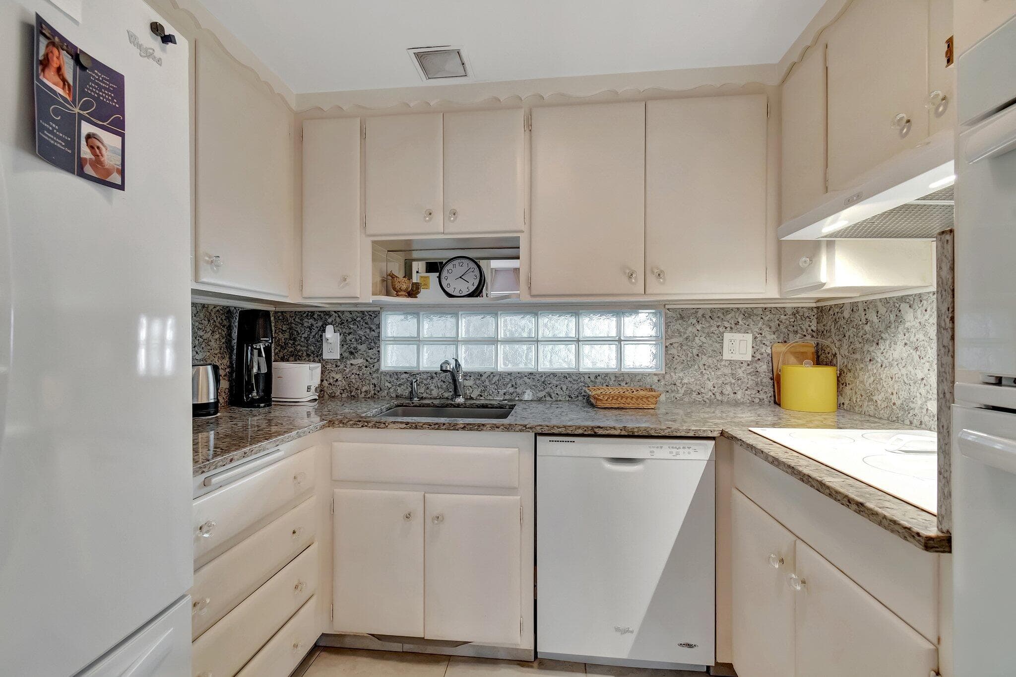 2711 S Ocean 0020 Boulevard 2, Highland Beach, FL 33487 18