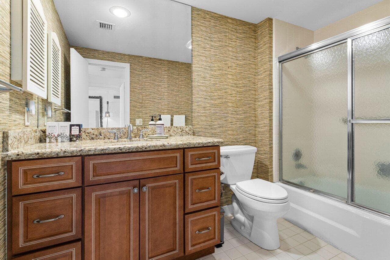 200 Little Club Road 10, Gulf Stream, FL 33483 17