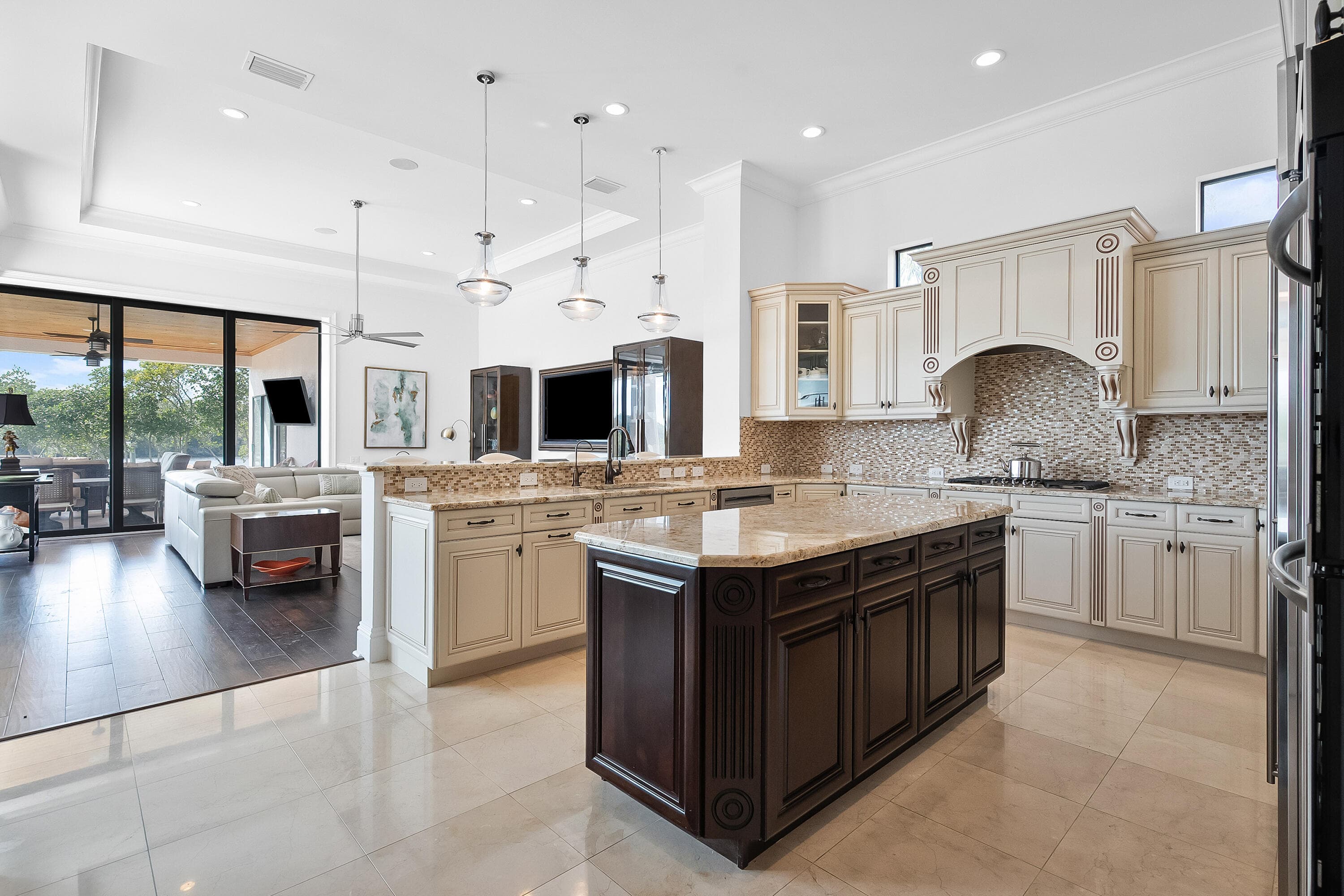 201 SE Fiore Bello, Port St. Lucie, FL 34952 11