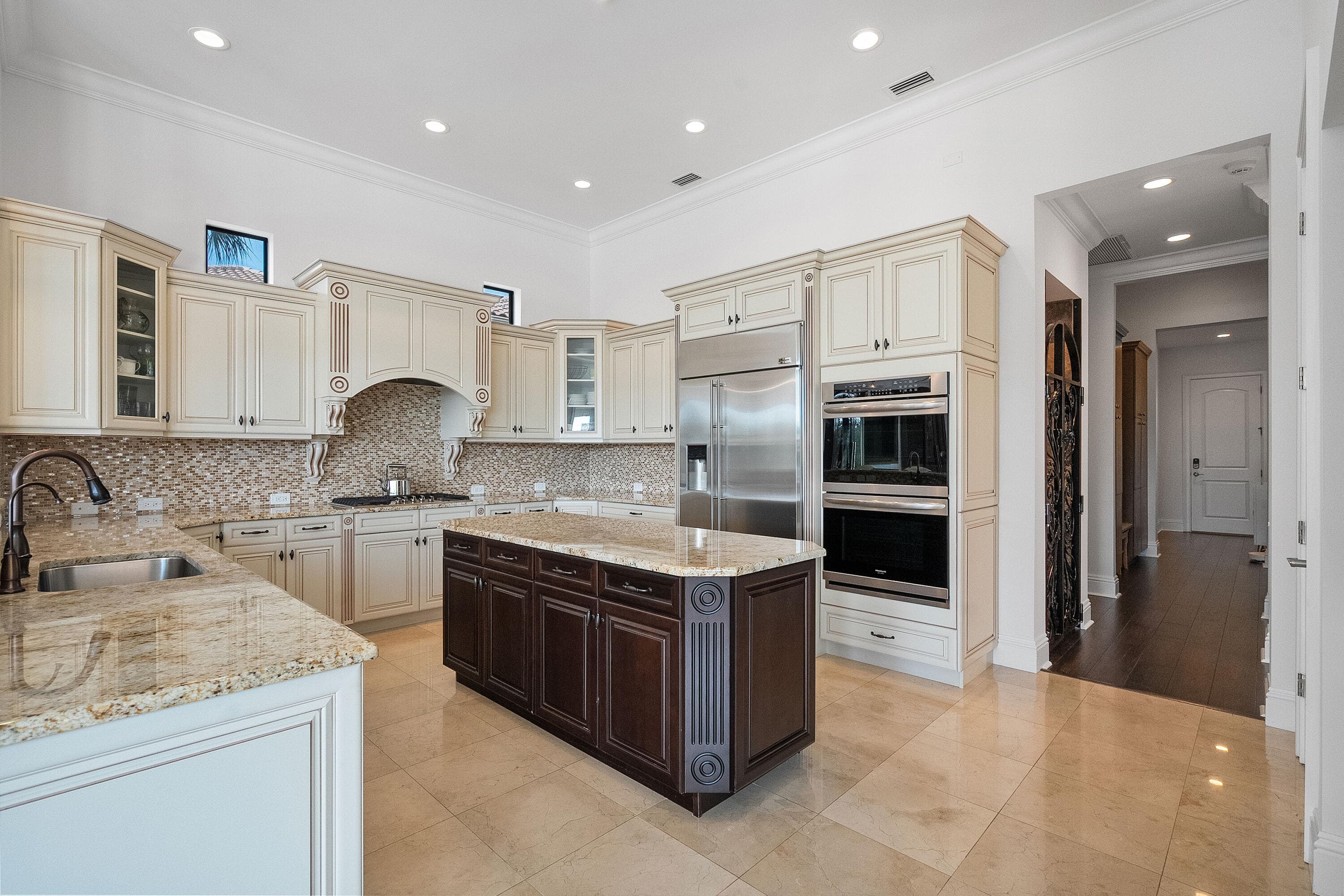 201 SE Fiore Bello, Port St. Lucie, FL 34952 41