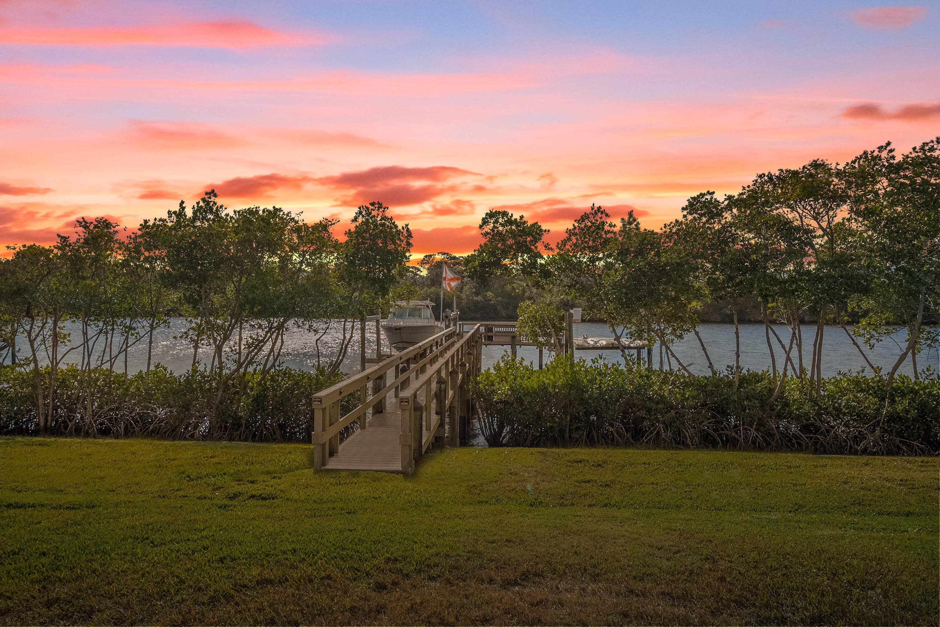 201 SE Fiore Bello, Port St. Lucie, FL 34952 23