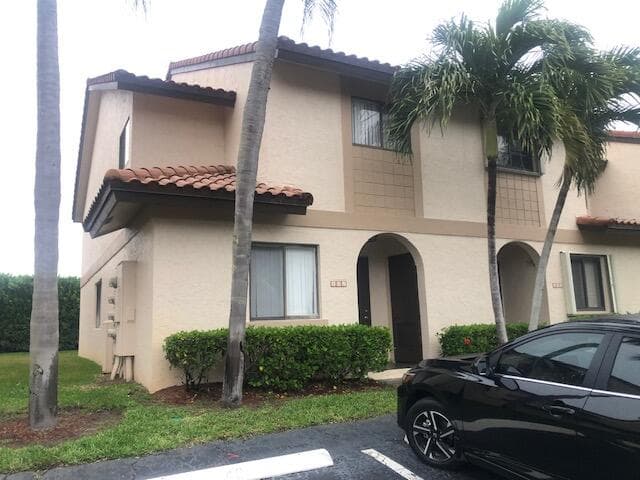 22065 Las Brisas Circle 401, Boca Raton, FL 33433
