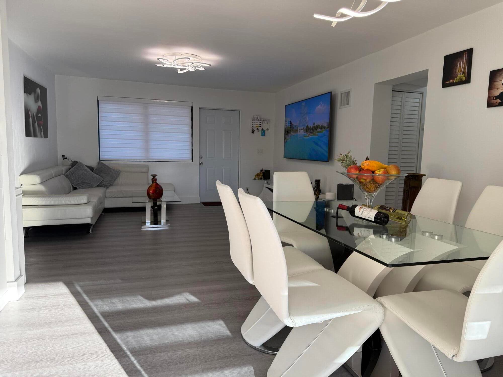 303 NW 28 Way, Fort Lauderdale, FL 33311 7