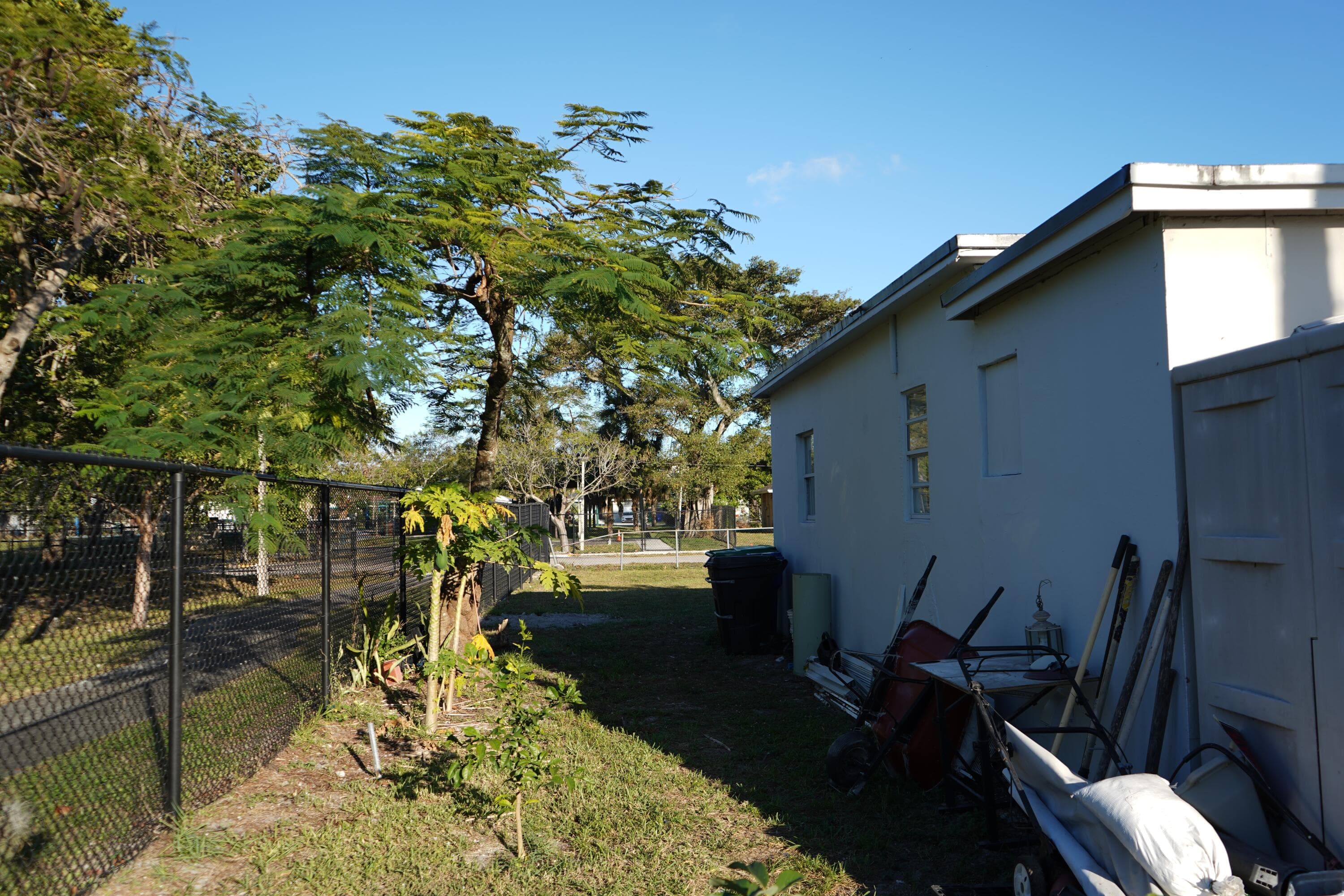 303 NW 28 Way, Fort Lauderdale, FL 33311 33
