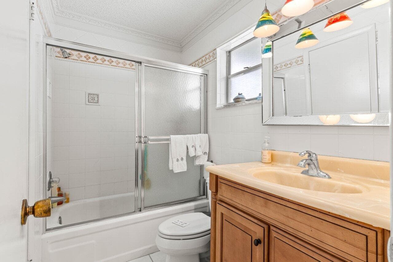 1802 SW 13th Avenue, Boynton Beach, FL 33426 16