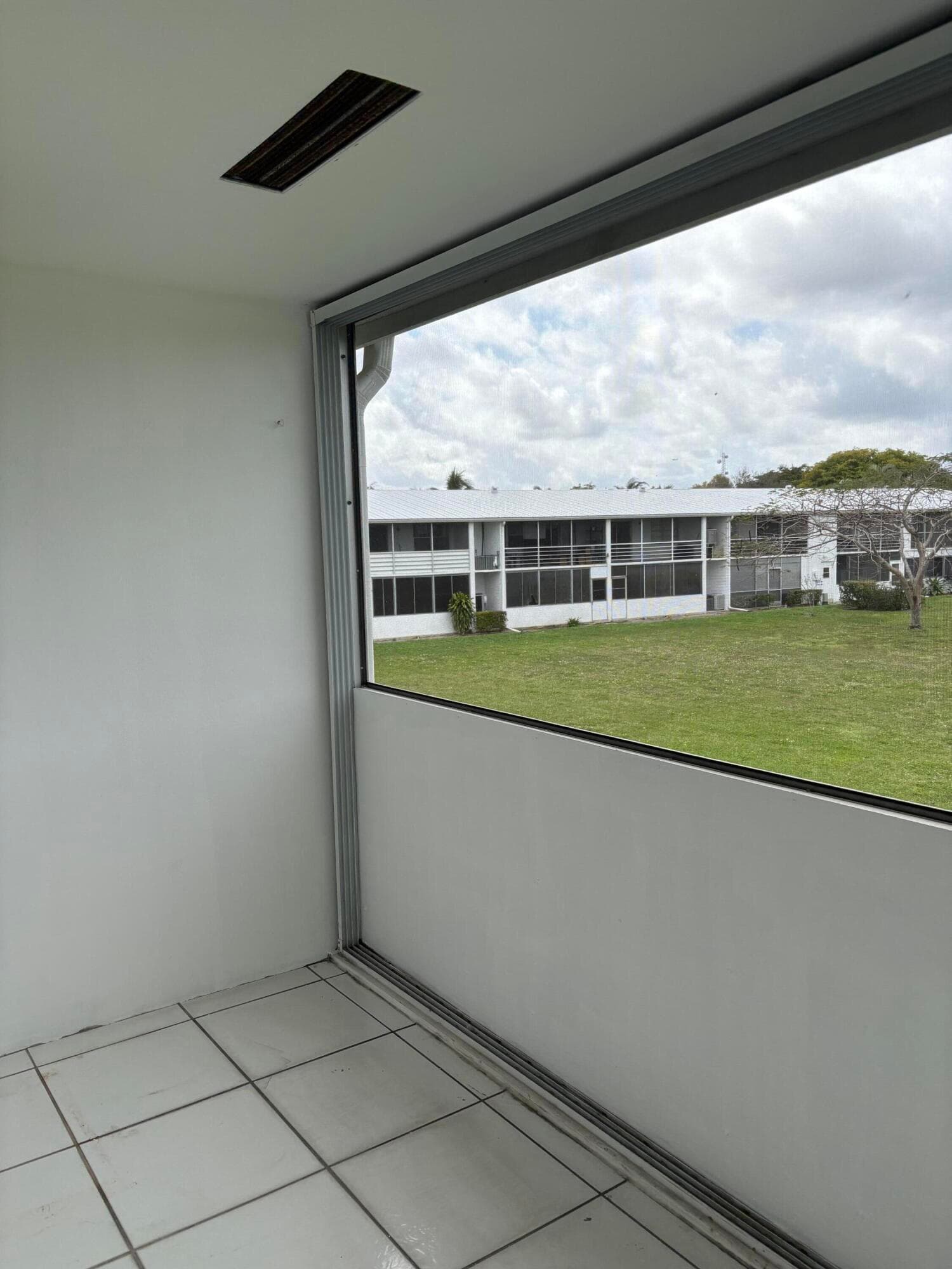 113 Berkshire E, West Palm Beach, FL 33417 12
