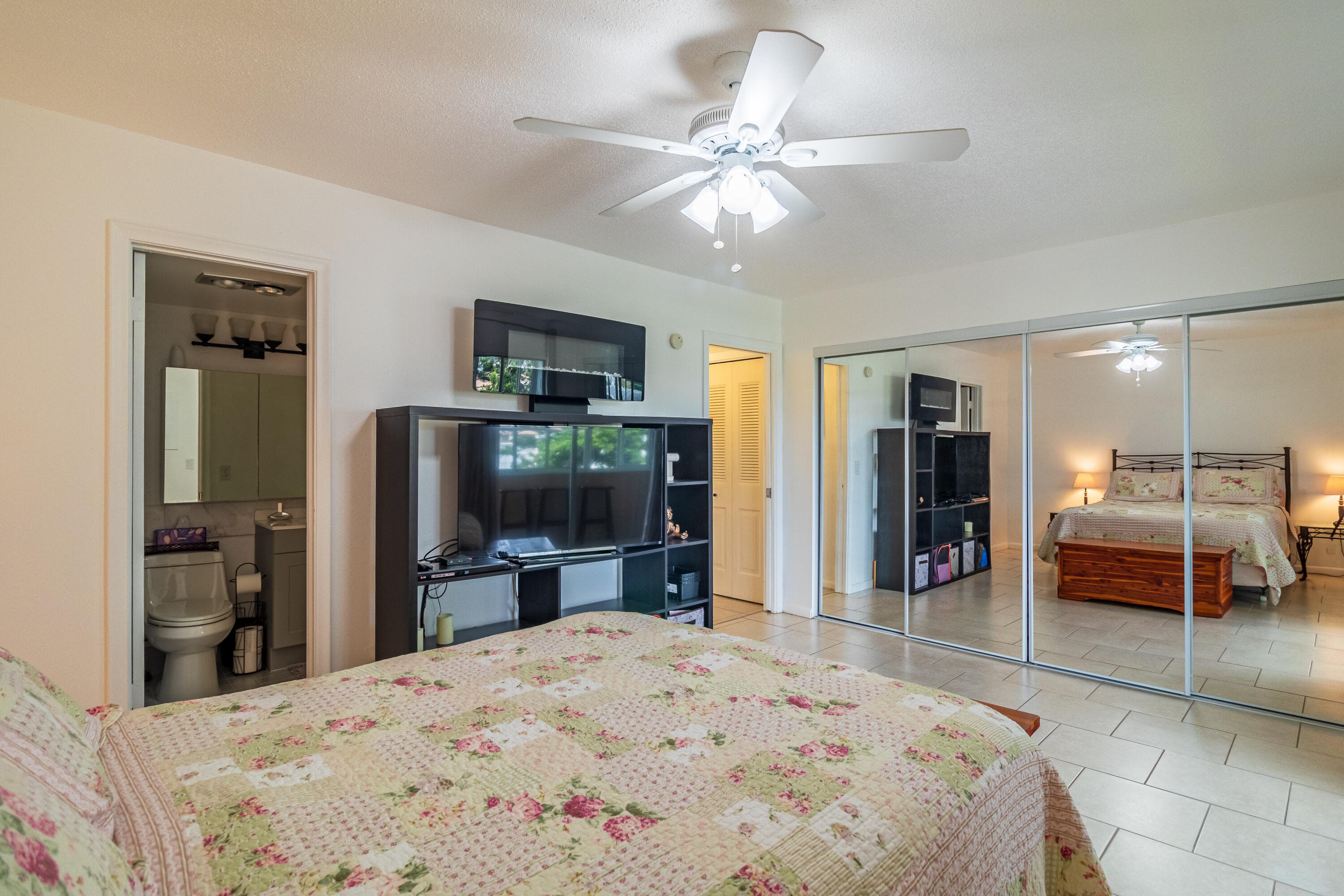 120 Northampton F, West Palm Beach, FL 33417 23