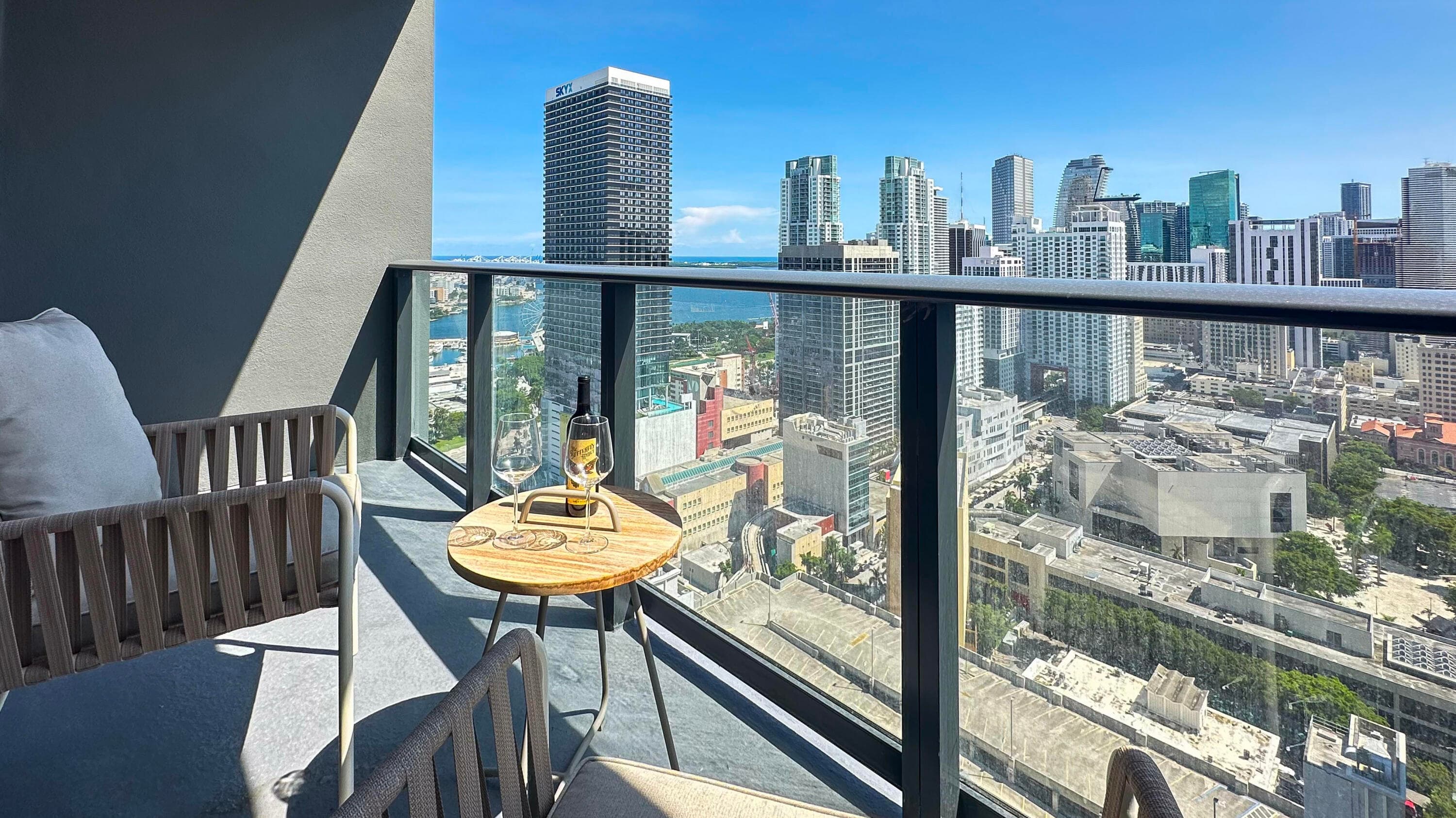 601 NE 1st Avenue NE 2906, Miami, FL 33132 3