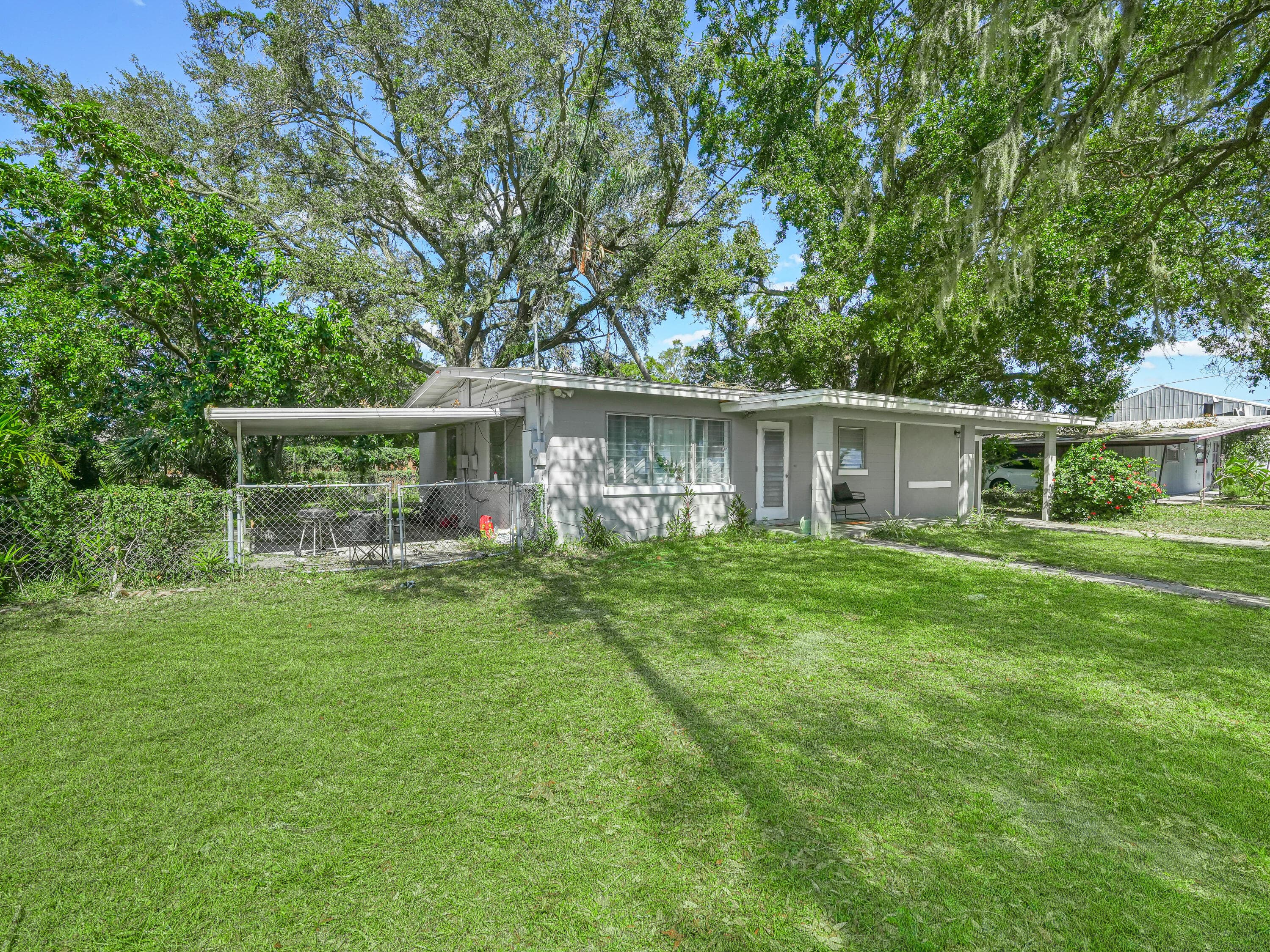 657 Ave C SW, Winter Haven, FL 33880 8