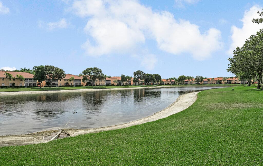 9805 Shadybrook 201 Drive 201, Boynton Beach, FL 33437 39
