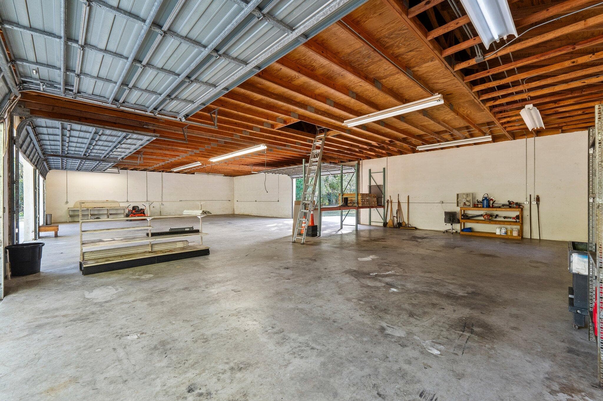 11541 Okeechobee Road, Fort Pierce, FL 34945 38