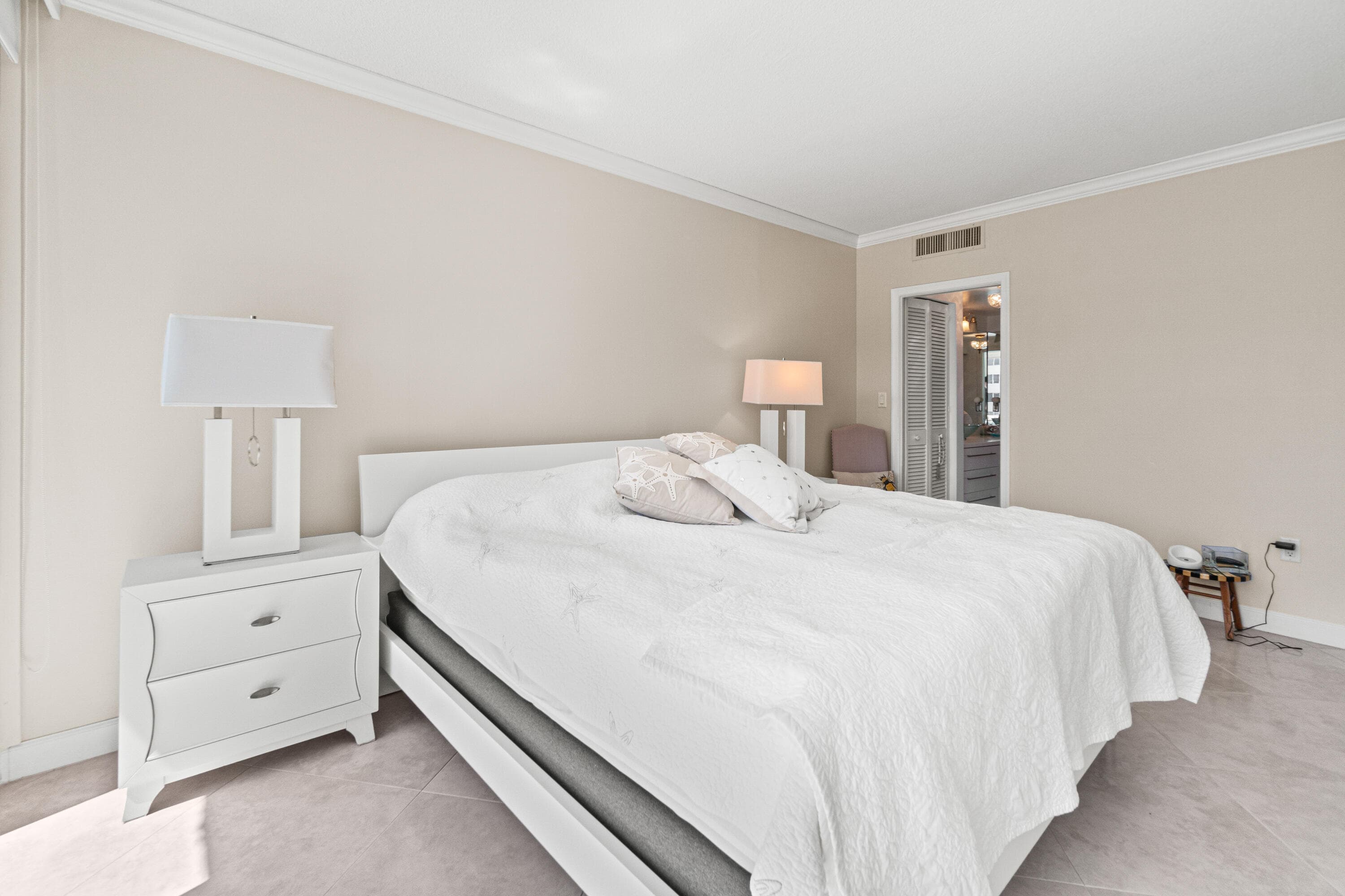 2760 S Ocean Boulevard 313, Palm Beach, FL 33480 15