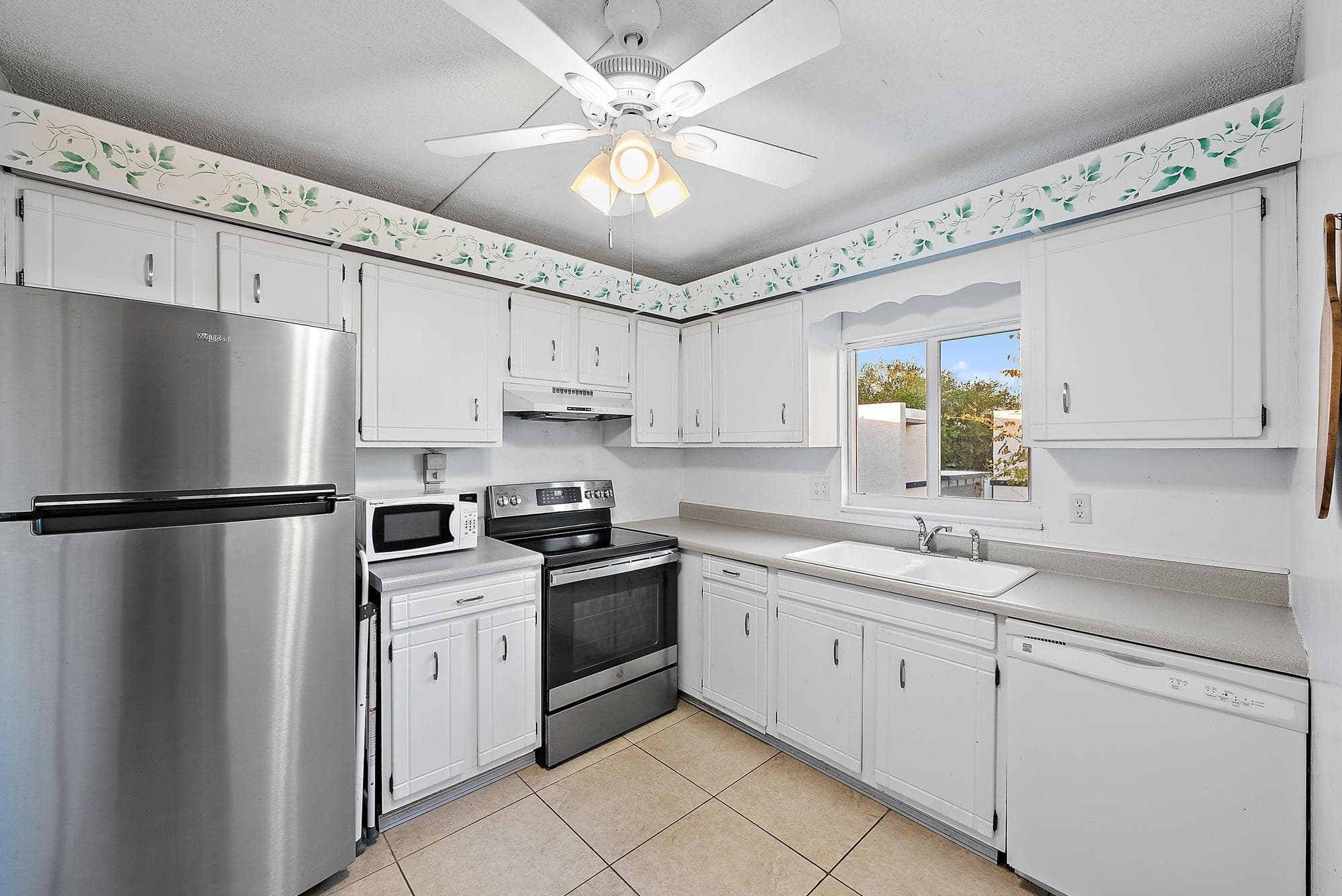 1561 NE 12th Terrace C-14, Jensen Beach, FL 34957 4
