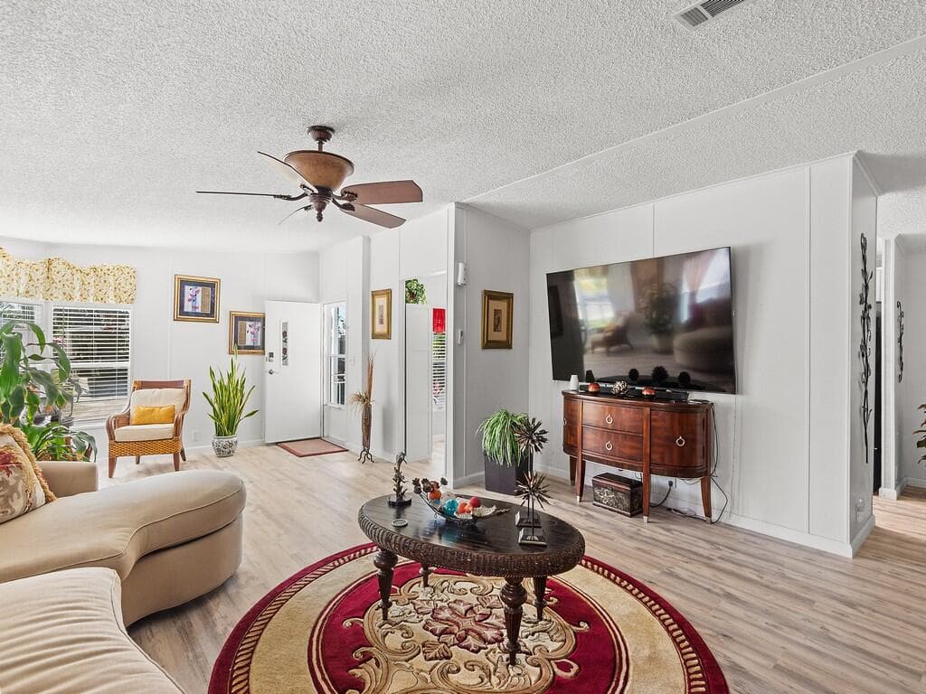 22 Mediterranean East Boulevard E, Port St. Lucie, FL 34952 4