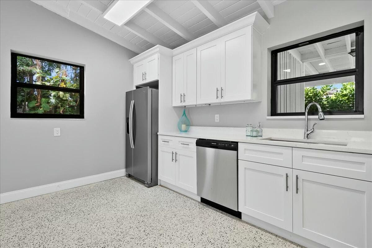 18 Adams Road, Ocean Ridge, FL 33435 8
