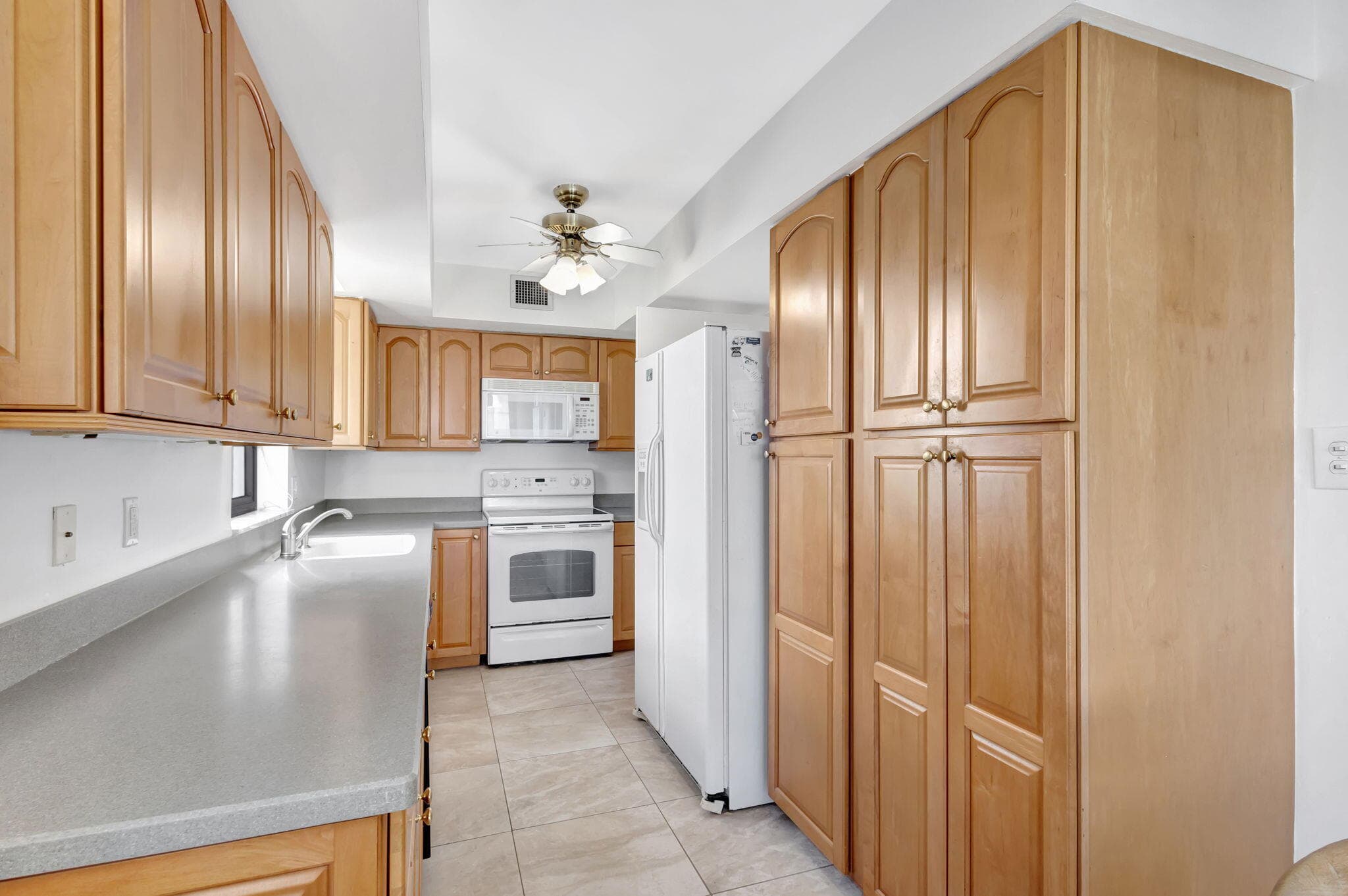 5380 N Ocean Drive 15 A, Singer Island, FL 33404 22