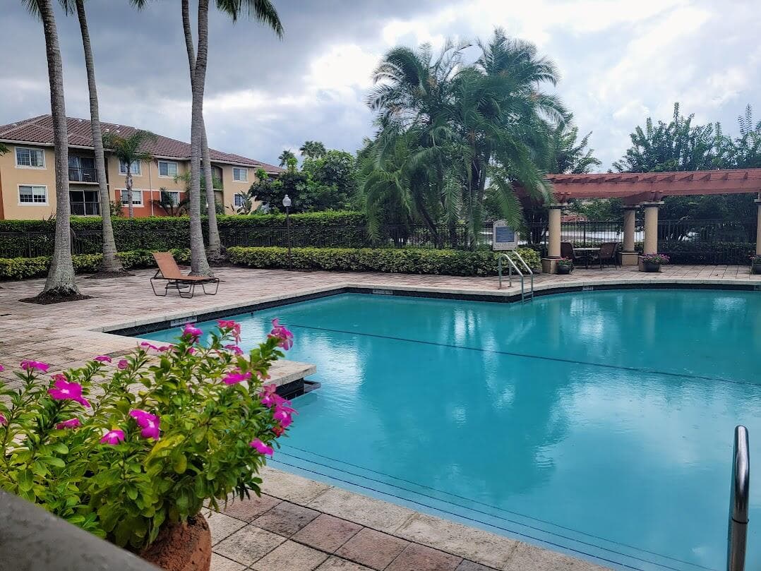 4187 N Haverhill Road 515, West Palm Beach, FL 33417 3