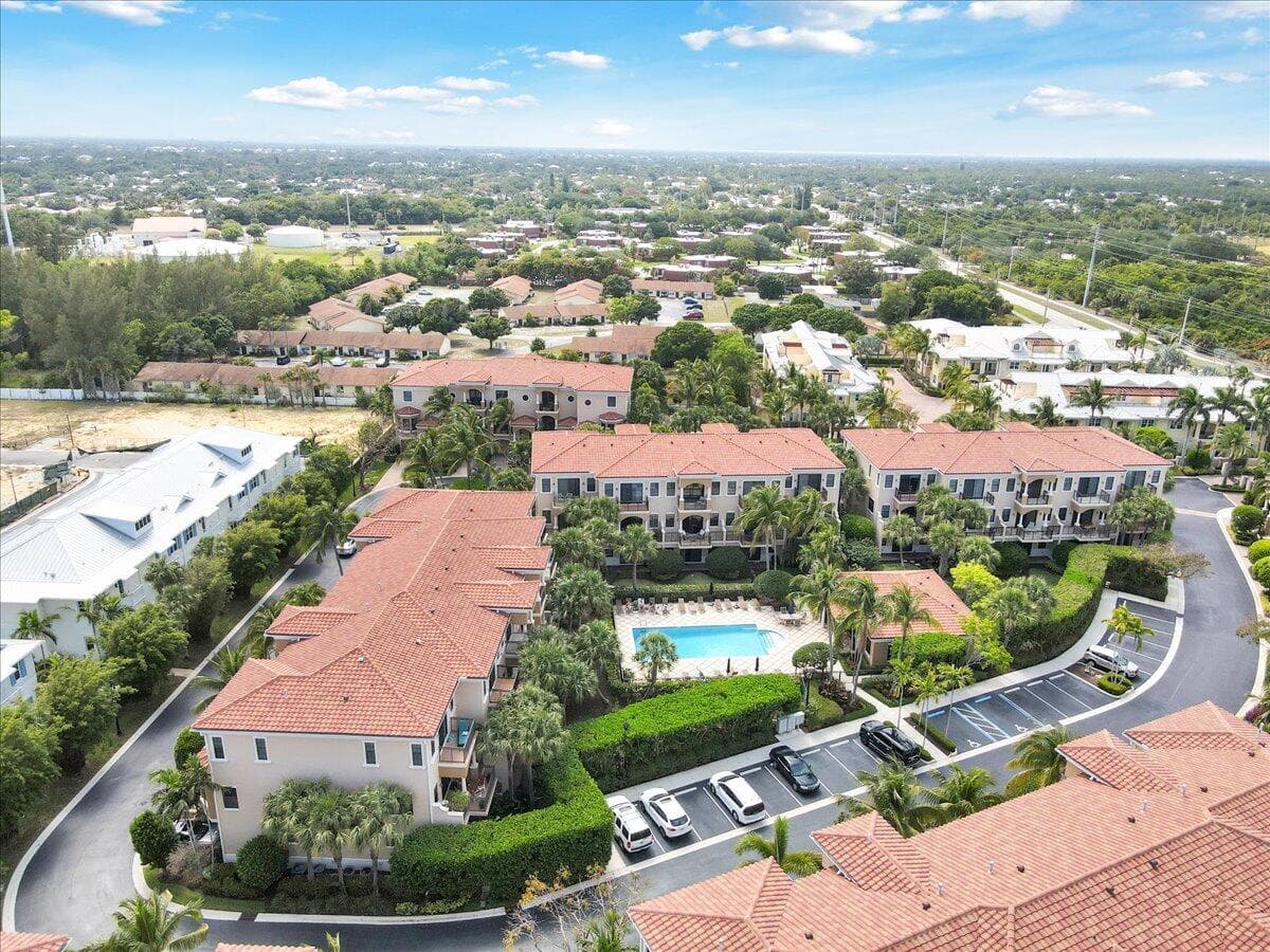 502 Del Sol Circle, Tequesta, FL 33469 70