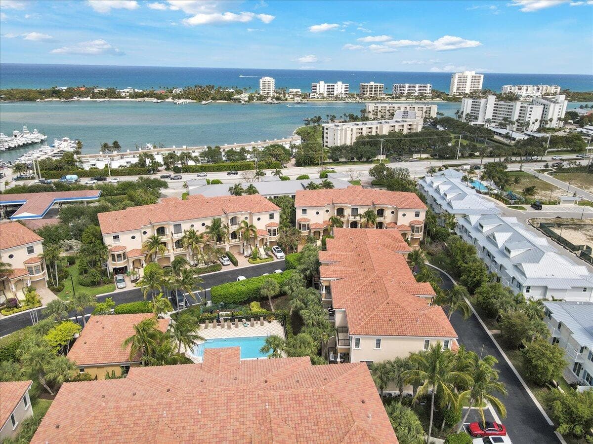 502 Del Sol Circle, Tequesta, FL 33469 71