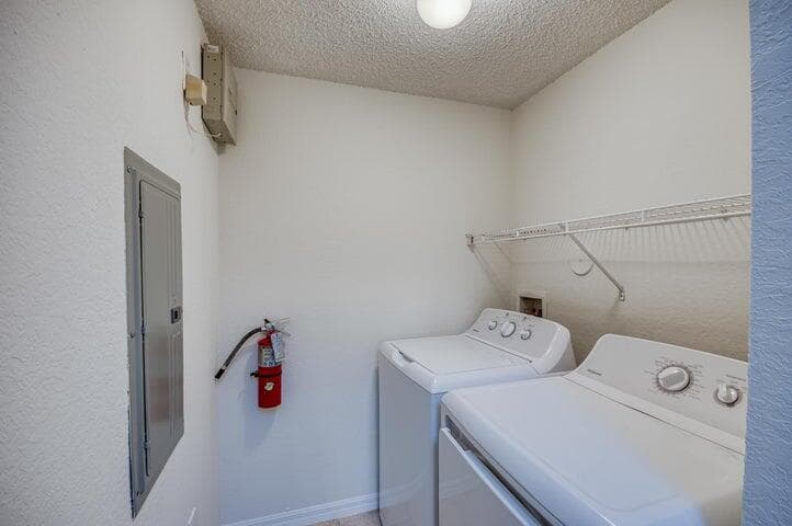 2728 Anzio Court 105, Palm Beach Gardens, FL 33410 2