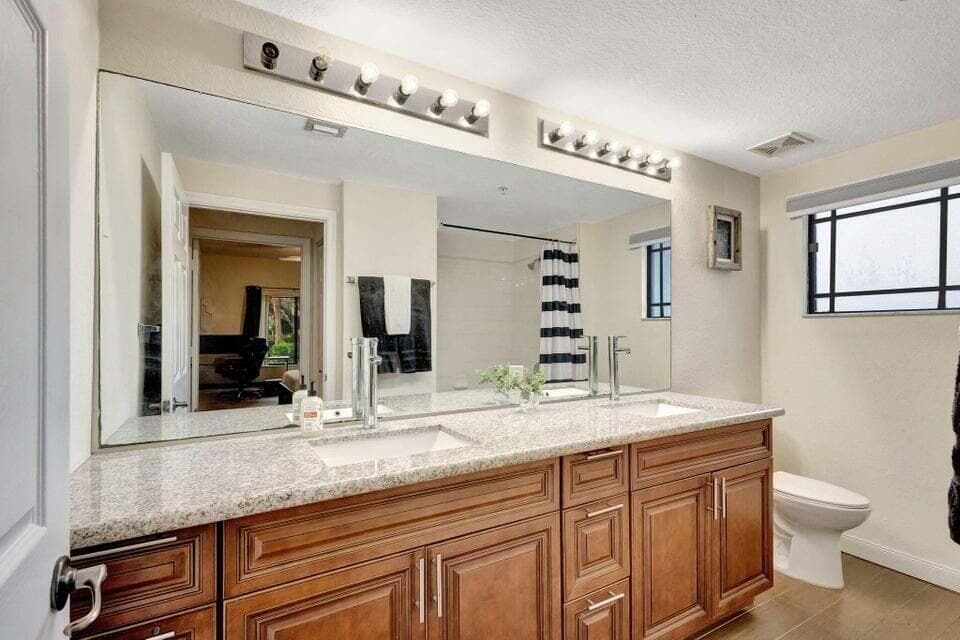 2728 Anzio Court 105, Palm Beach Gardens, FL 33410 23