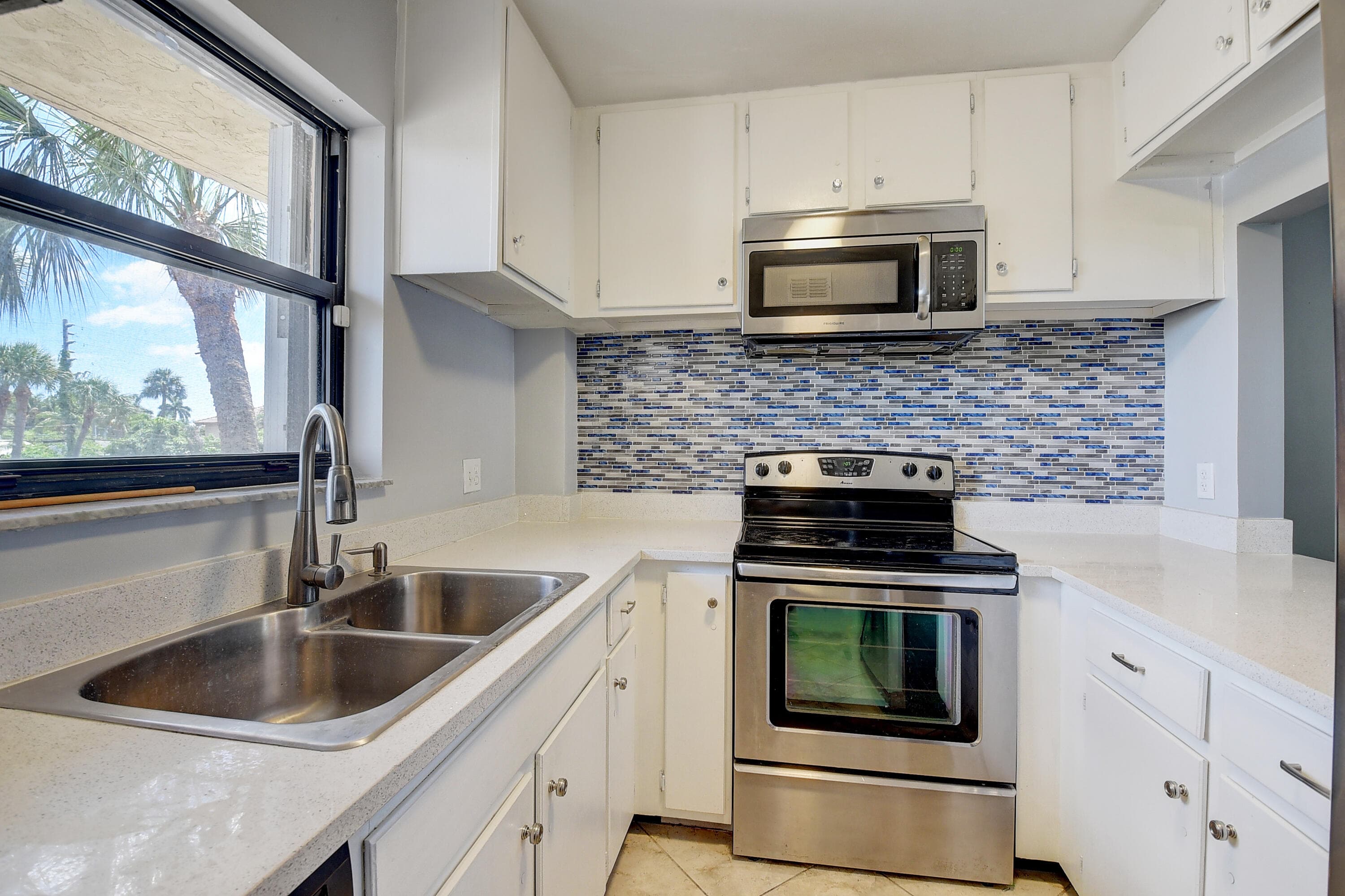 890 N Federal Highway 206, Lantana, FL 33462 8