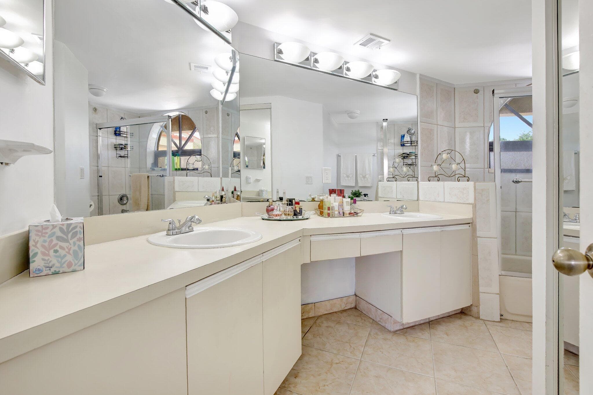 15499 Miami Lakeway N 306-5, Miami Lakes, FL 33014 23