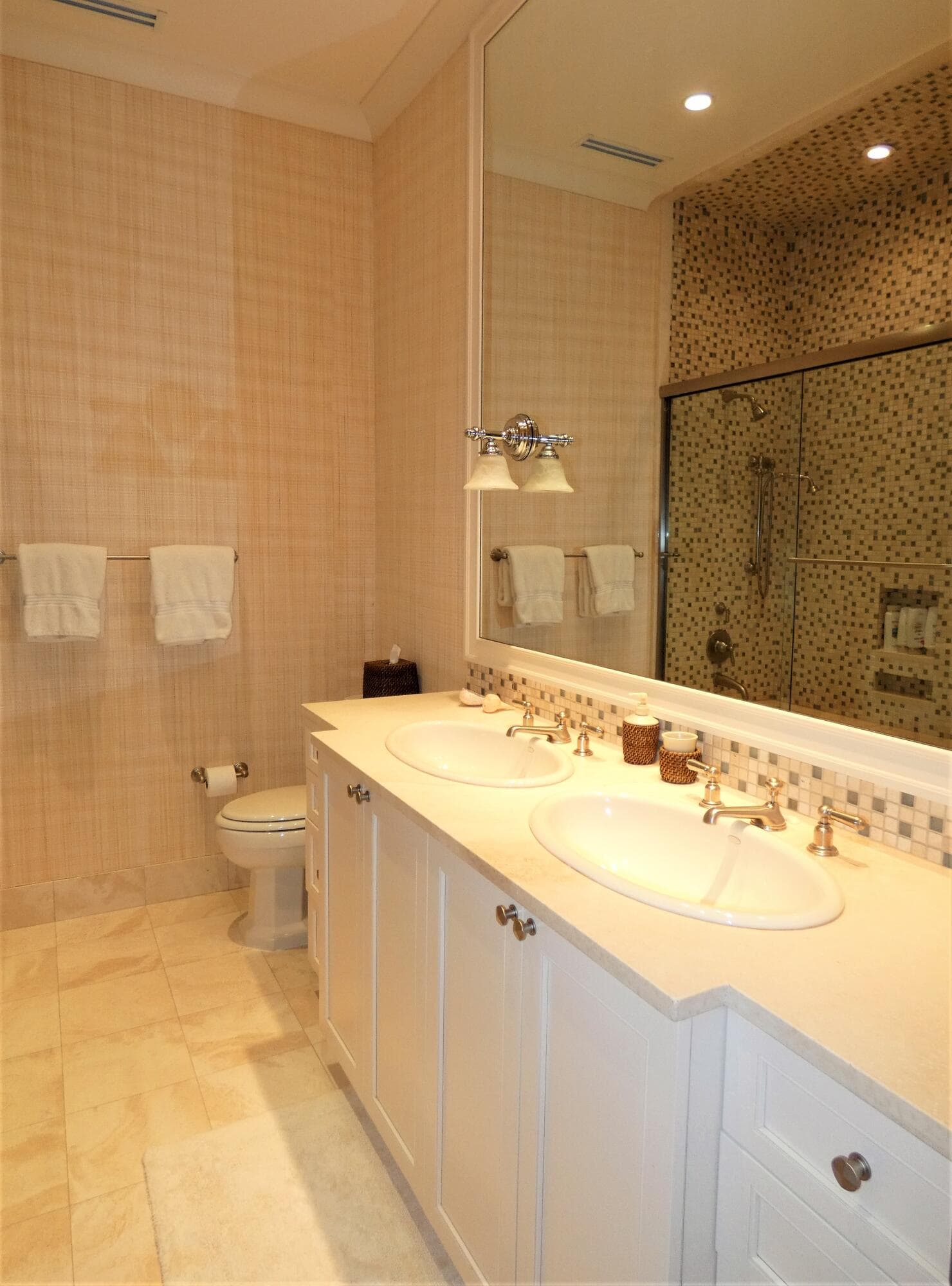 521 S Beach Road, Jupiter Island, FL 33455 15