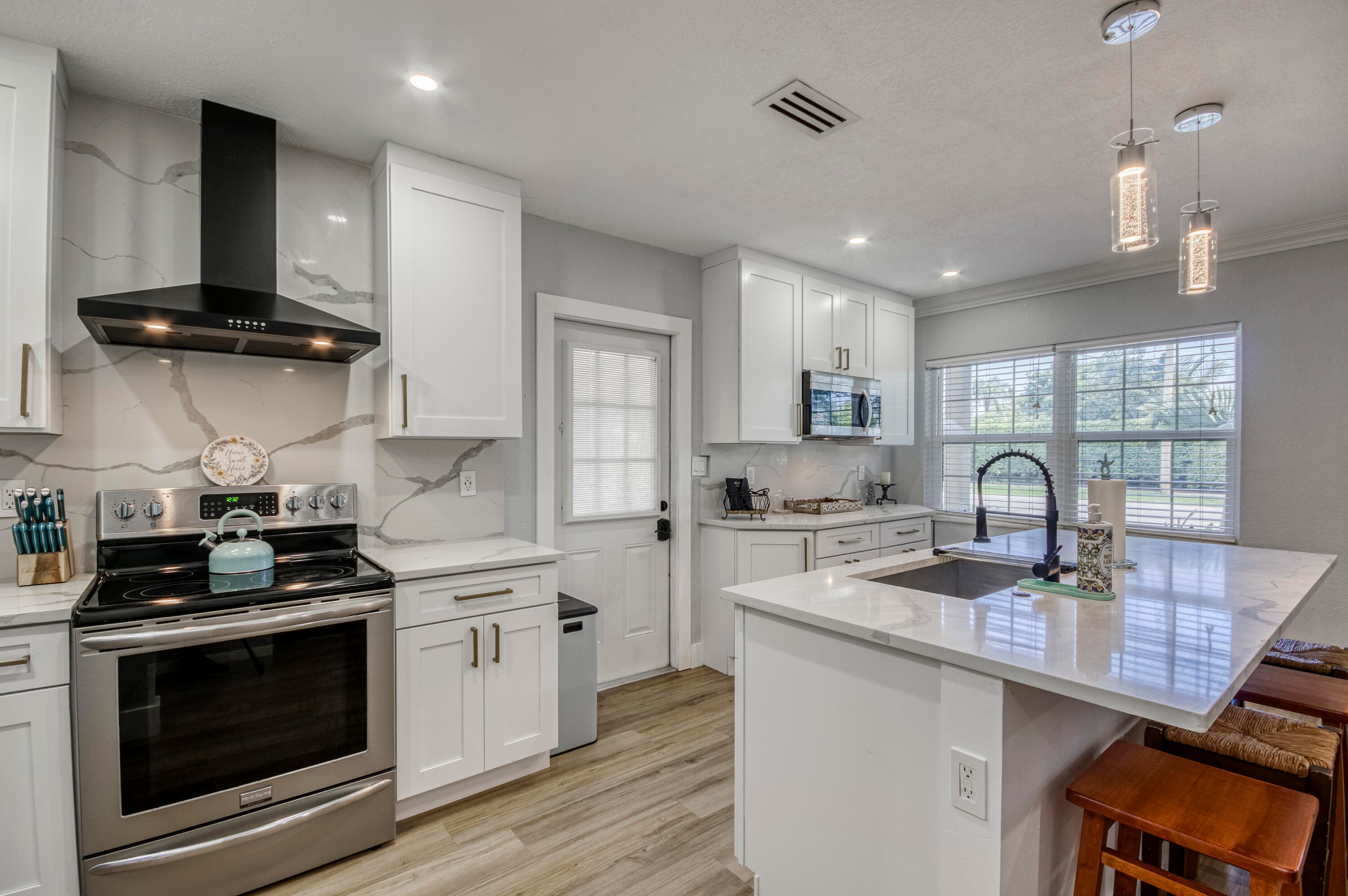 404 S Caloosahatchee Avenue, Jupiter, FL 33458 6