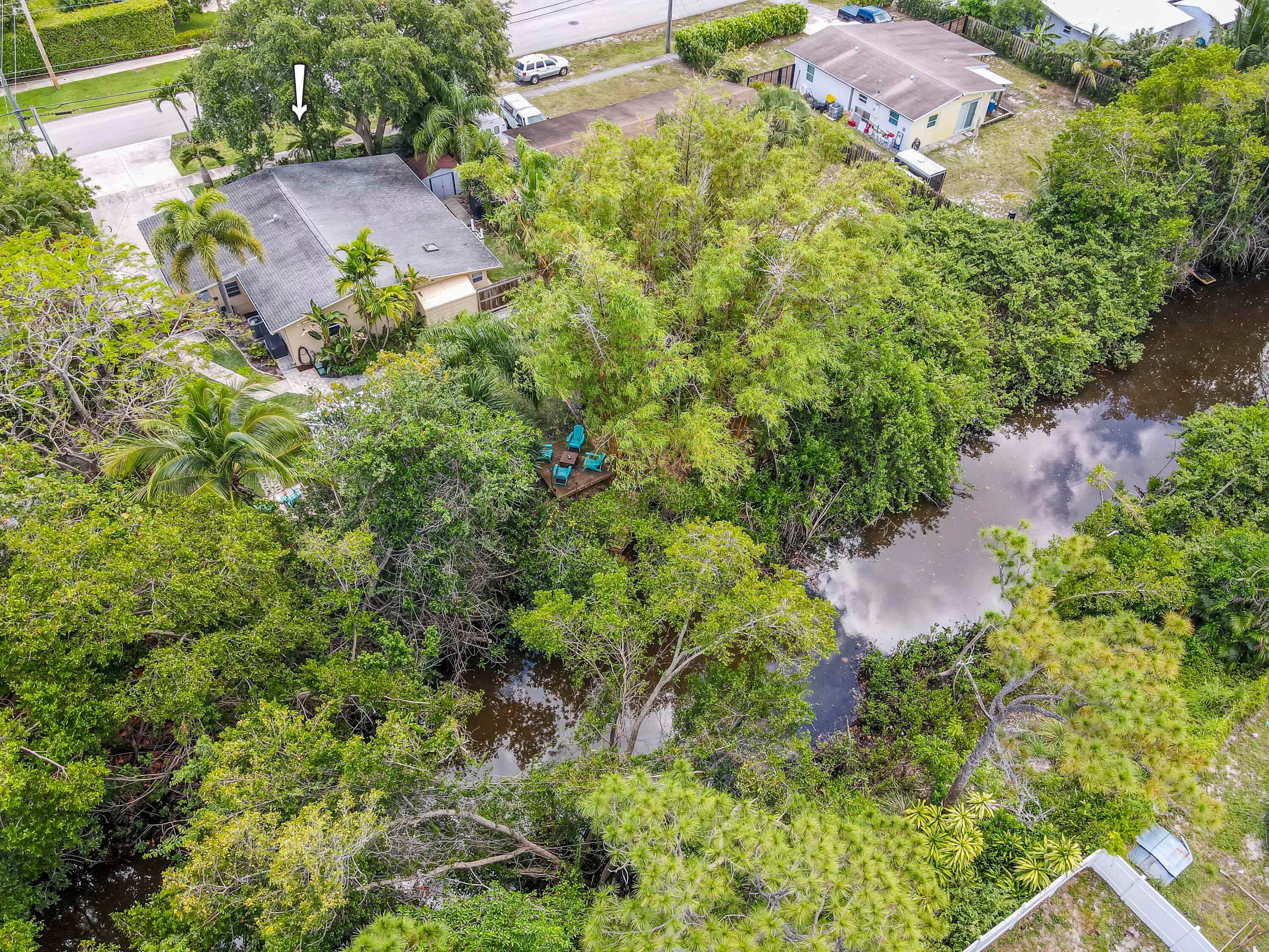 404 S Caloosahatchee Avenue, Jupiter, FL 33458 33