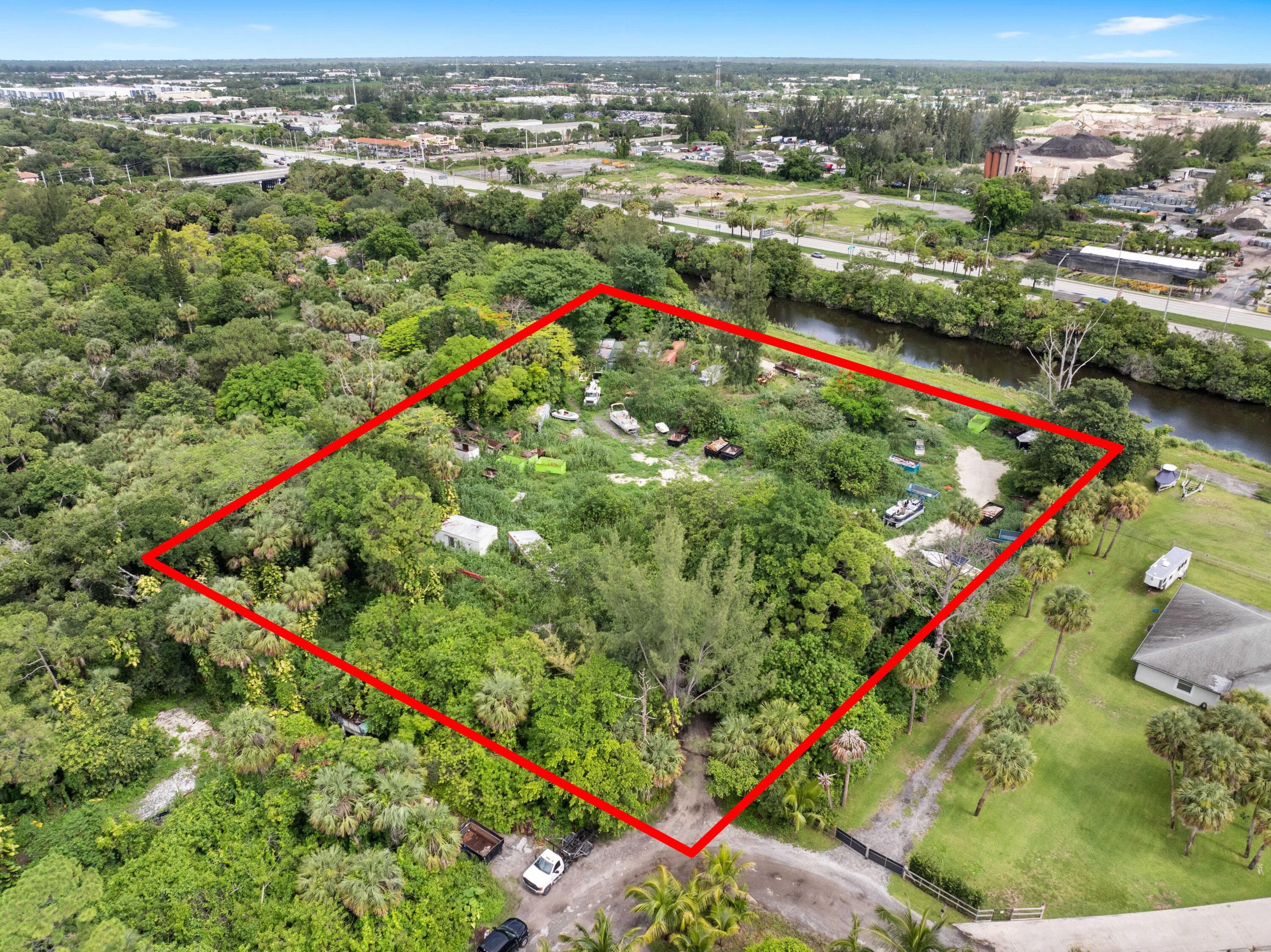 69 Armadillo Way, West Palm Beach, FL 33411