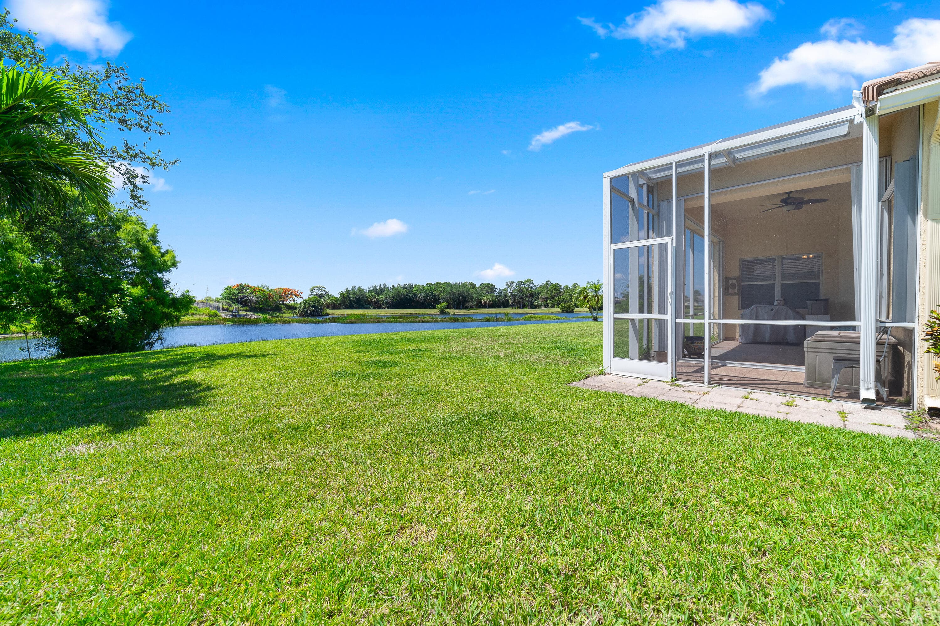 525 SW Lake Manatee Way, Port St. Lucie, FL 34986 31