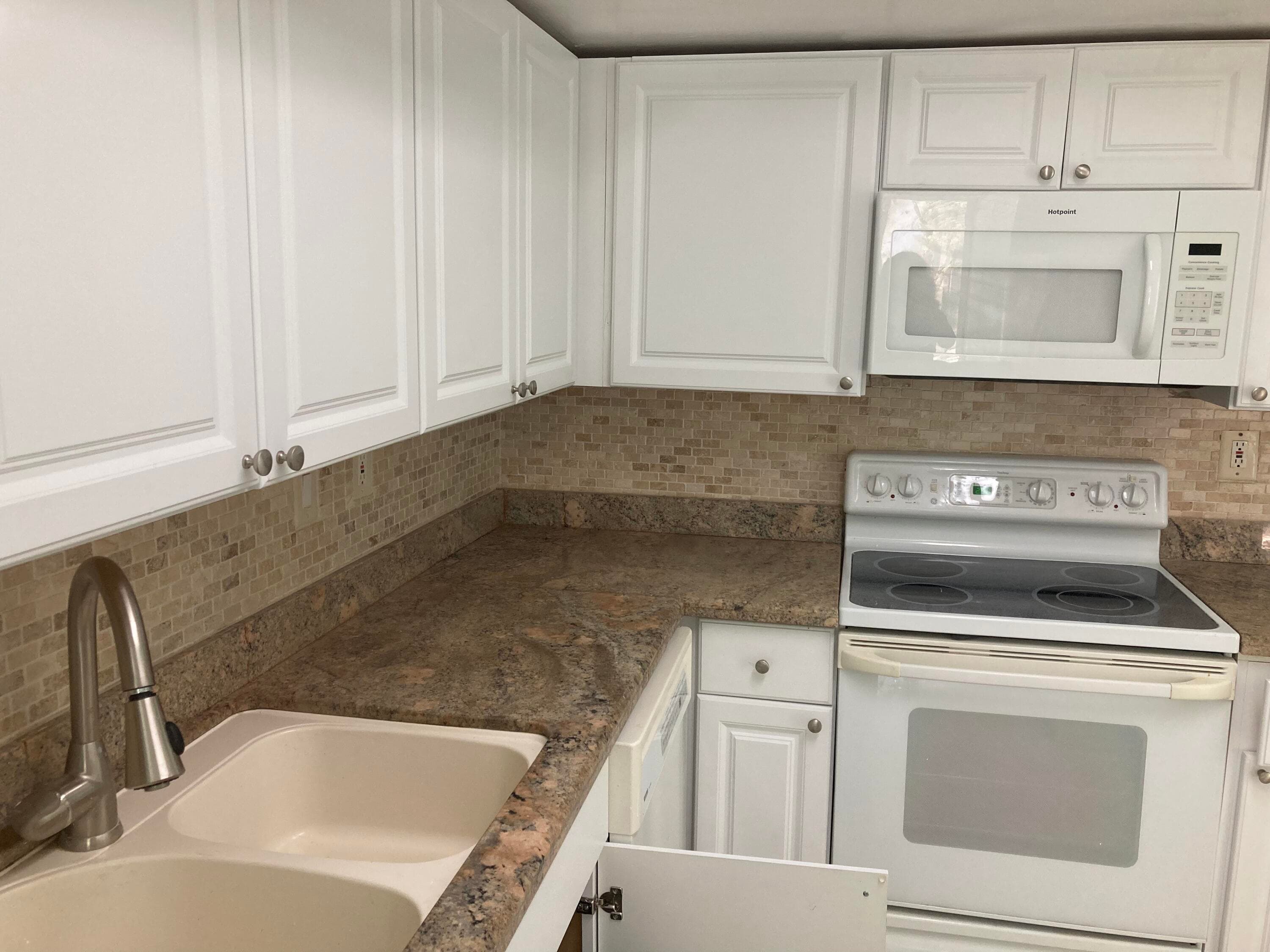 11811 Ave Of The Pga 2-1c, Palm Beach Gardens, FL 33418 19