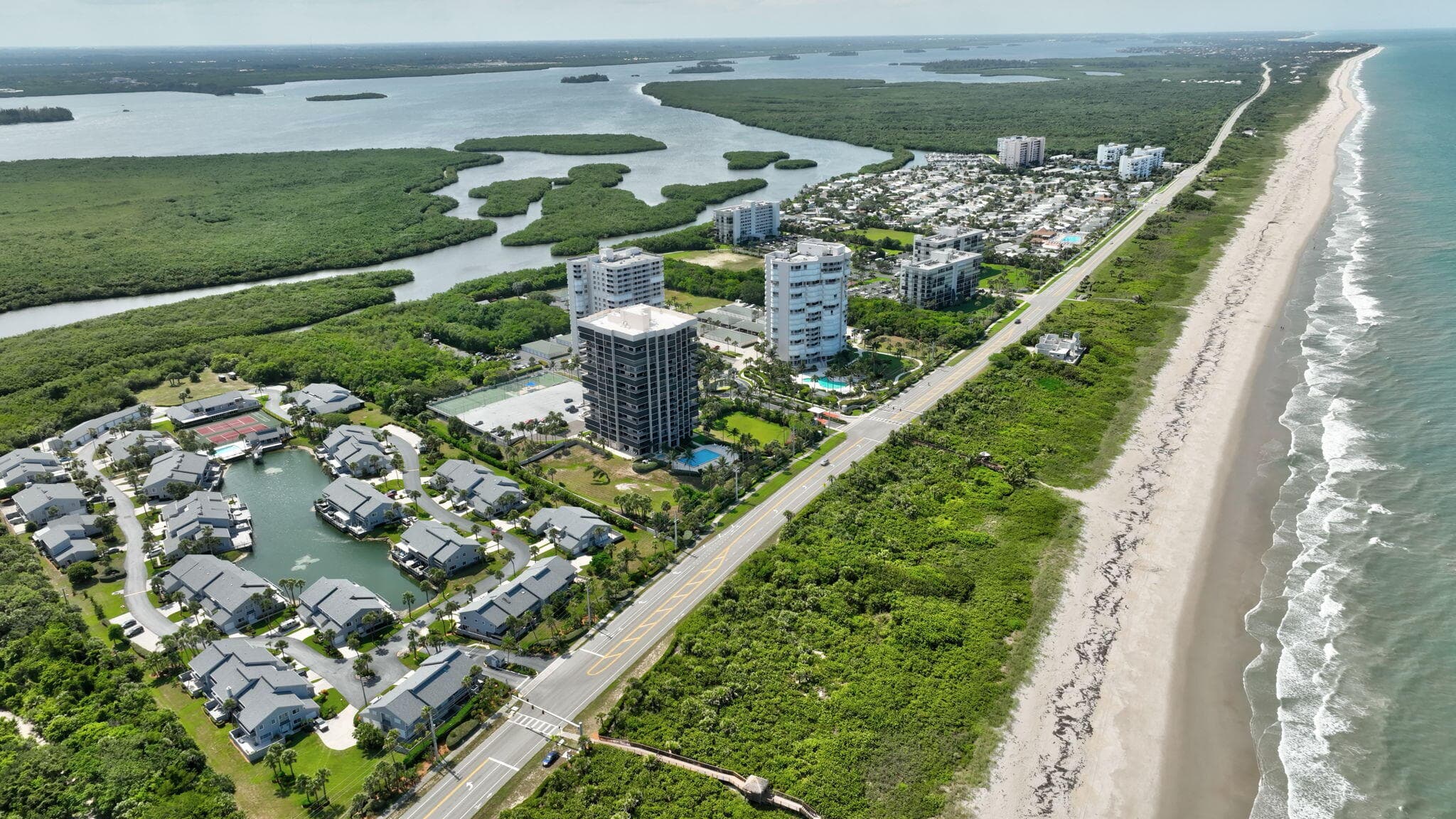 5049 N Highway A1a 1905, Hutchinson Island, FL 34949 49