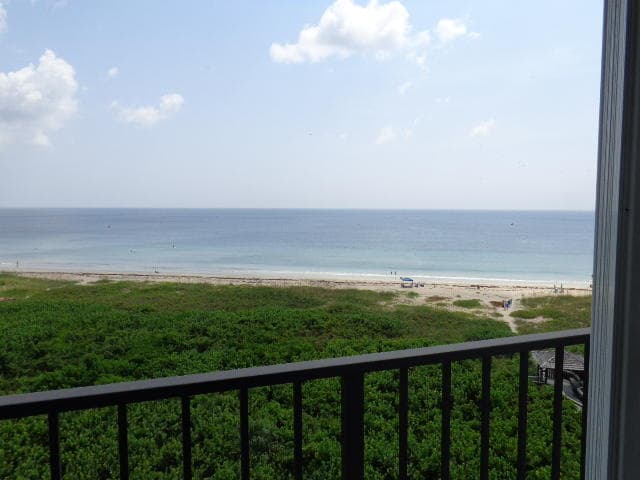 2800 N Highway A1a 704, Hutchinson Island, FL 34949 34