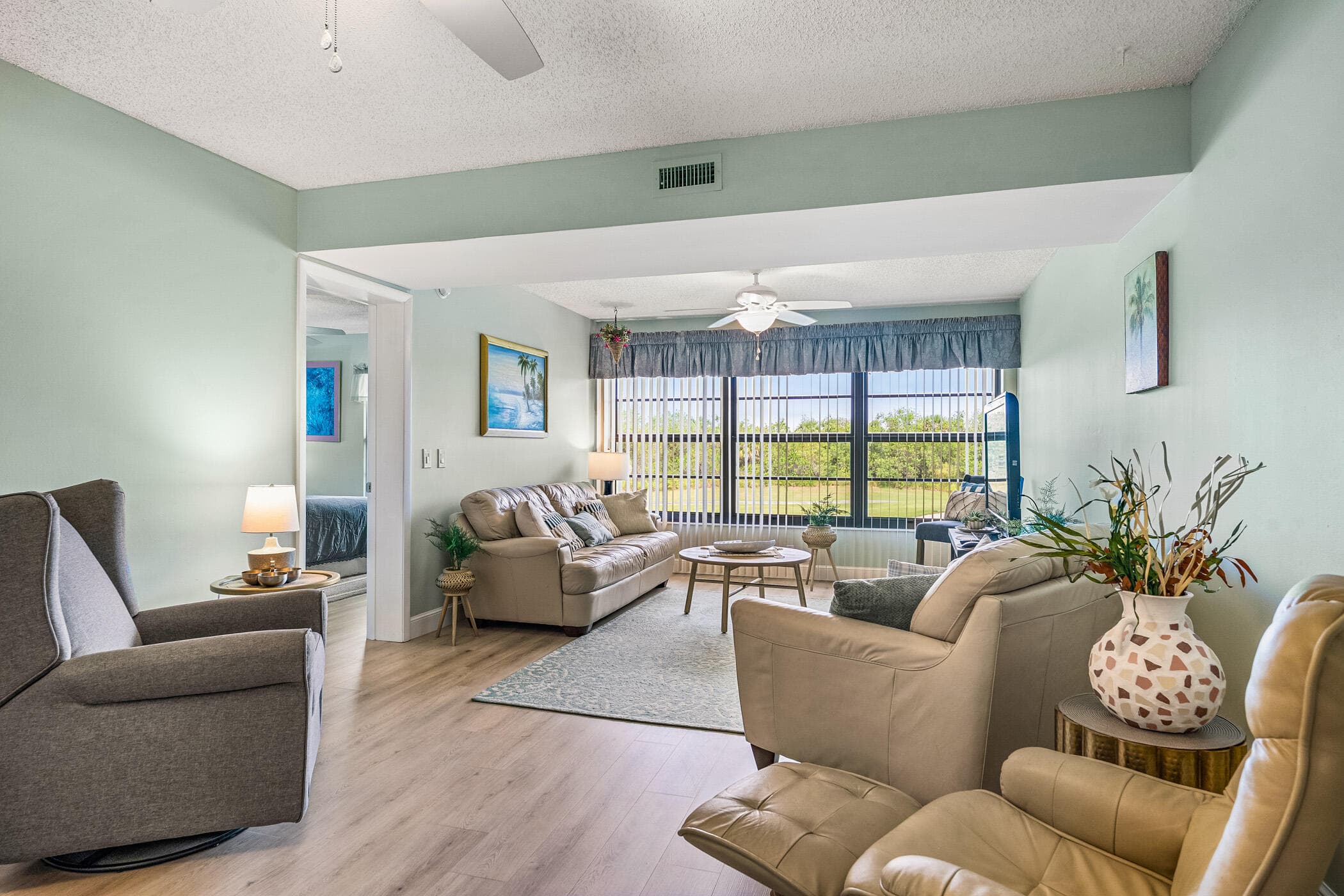 28 Plantation Drive 204, Vero Beach, FL 32966 3