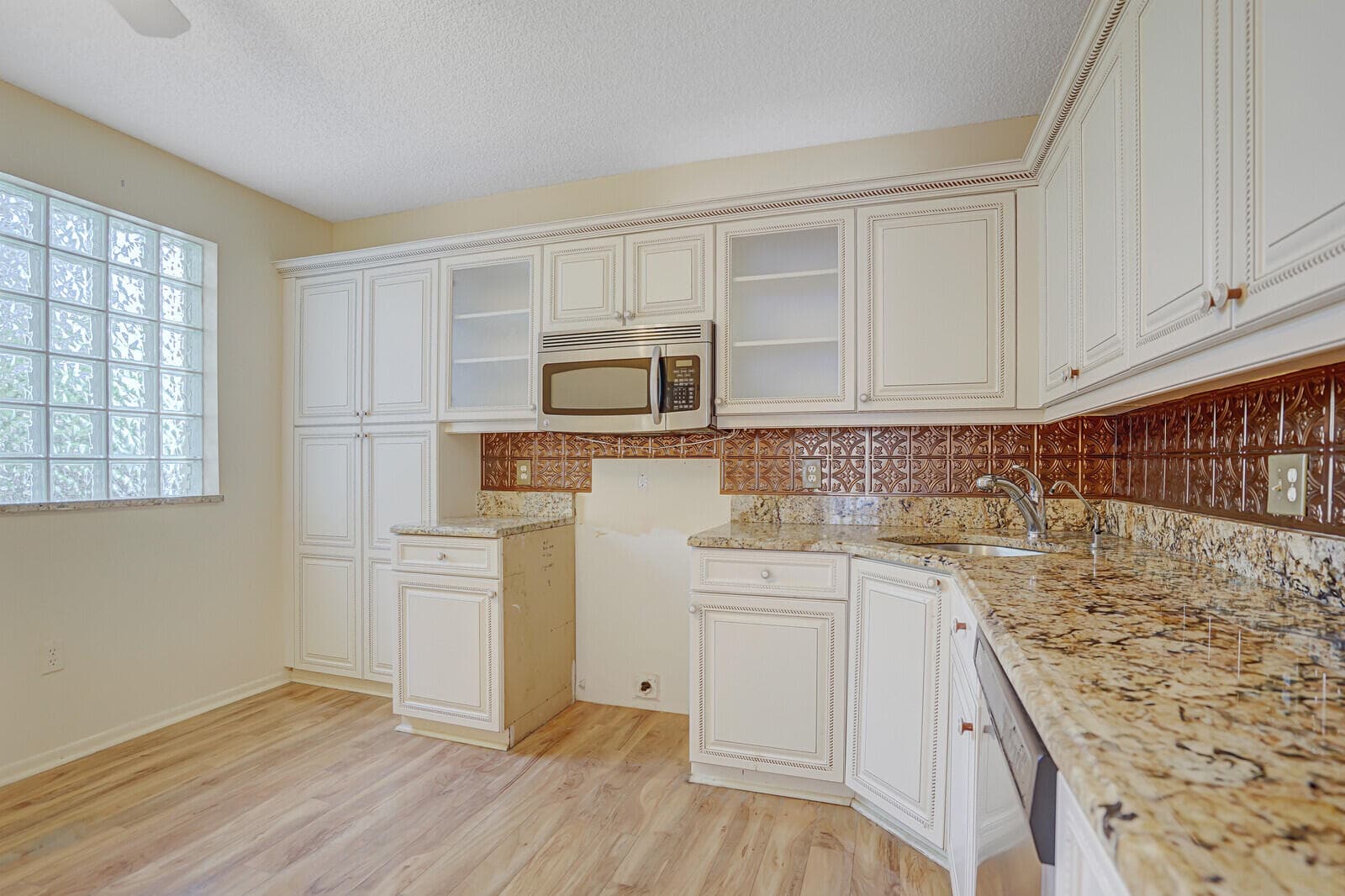 5155 Europa Drive I, Boynton Beach, FL 33437 17