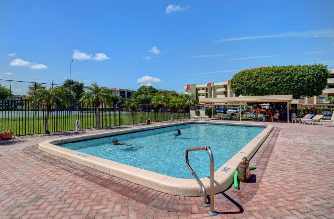 23249 Barwood Lane 402, Boca Raton, FL 33428 17