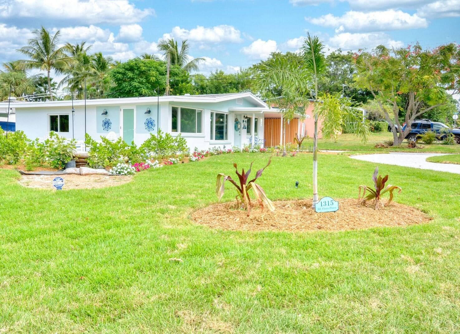 1315 NE Flora Place, Jensen Beach, FL 34957 3