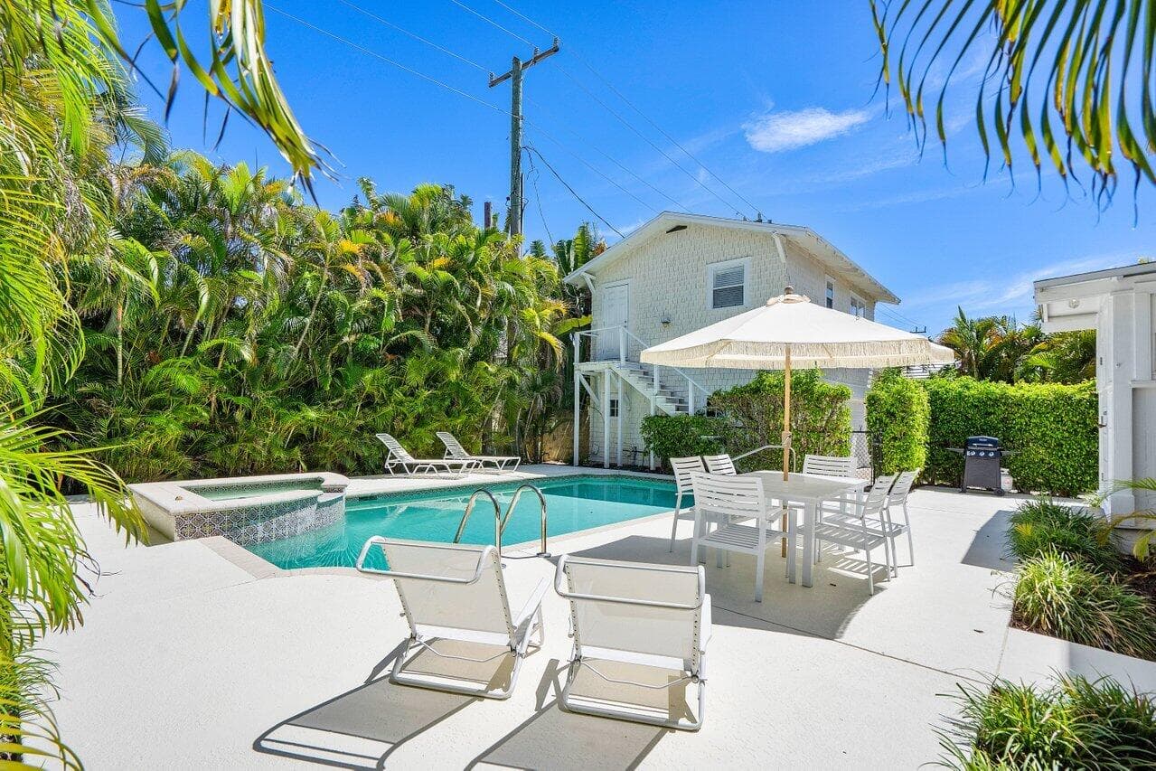 141 Chilean Avenue, Palm Beach, FL 33480 25