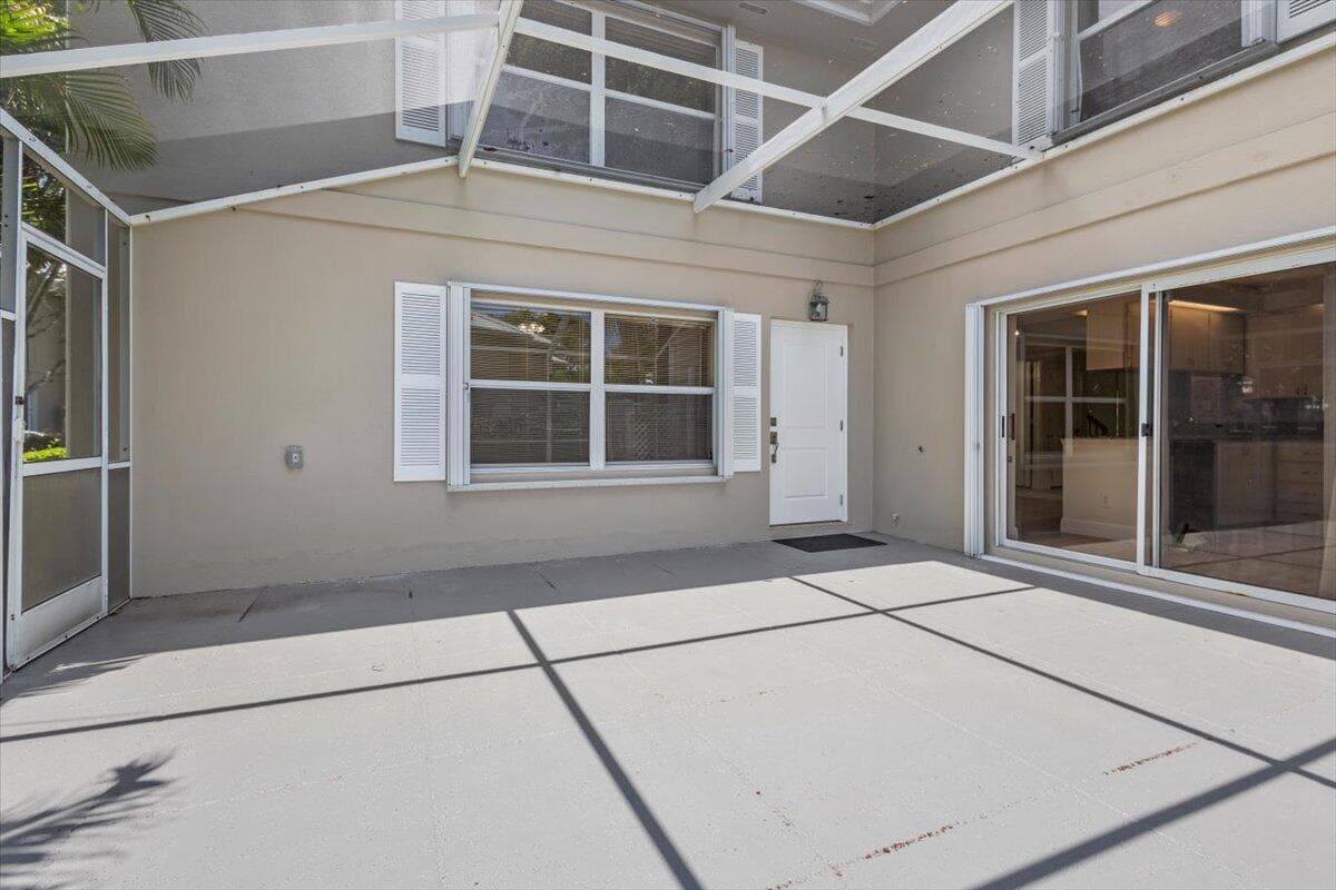 2846 SW Lakemont Place, Palm City, FL 34990 32